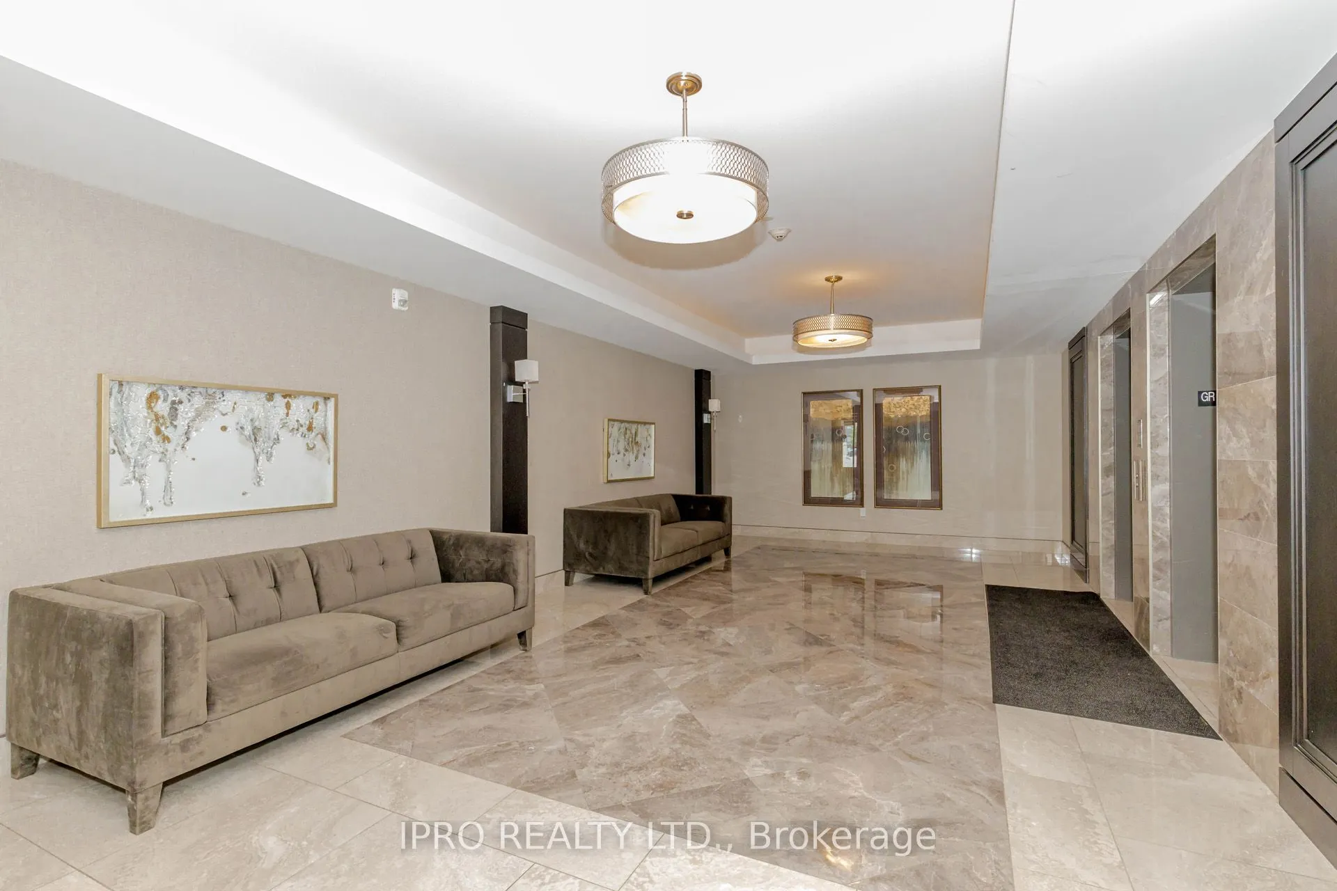 101 Shoreview Place, #326