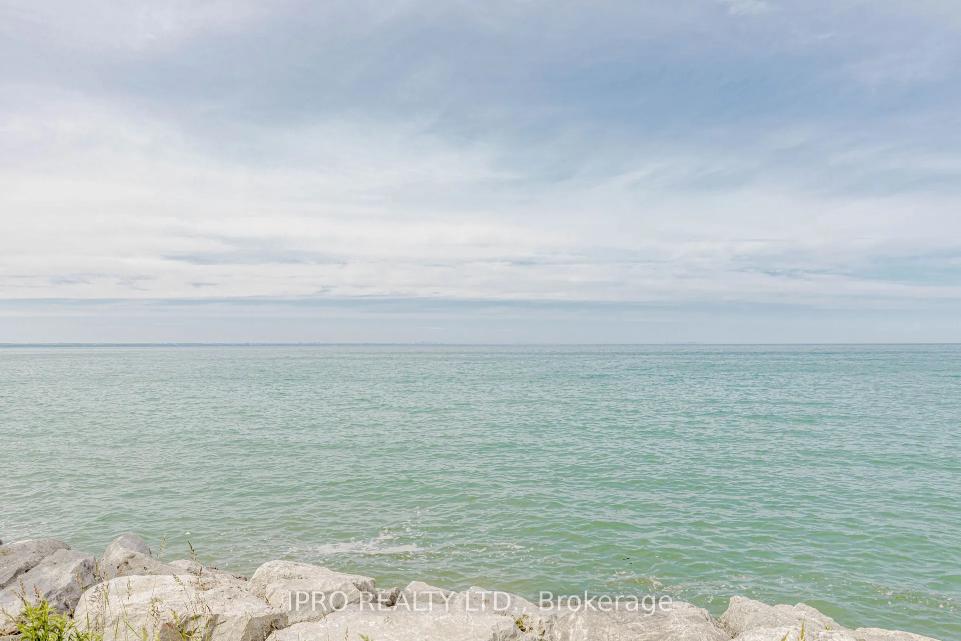 101 Shoreview Place, #326