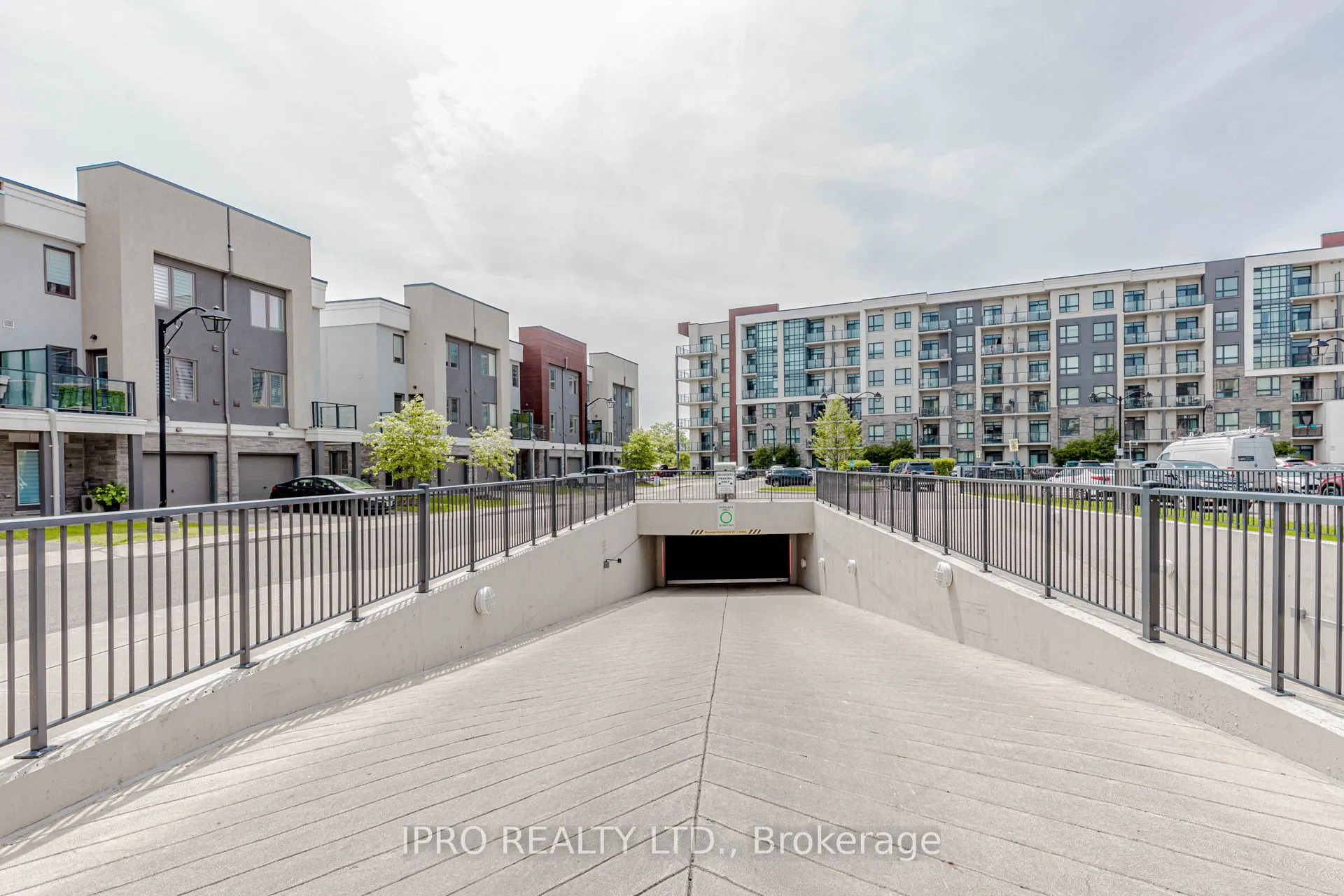 101 Shoreview Place, #326