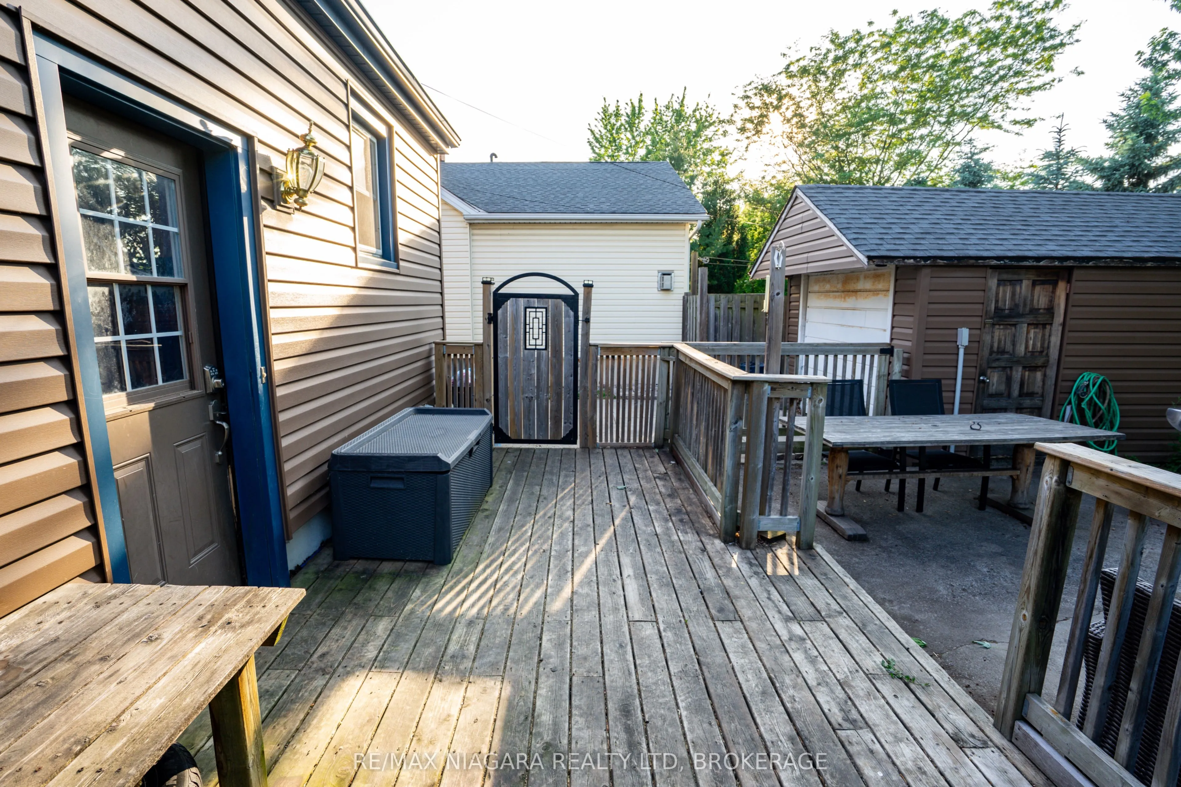 39 Seymour Avenue