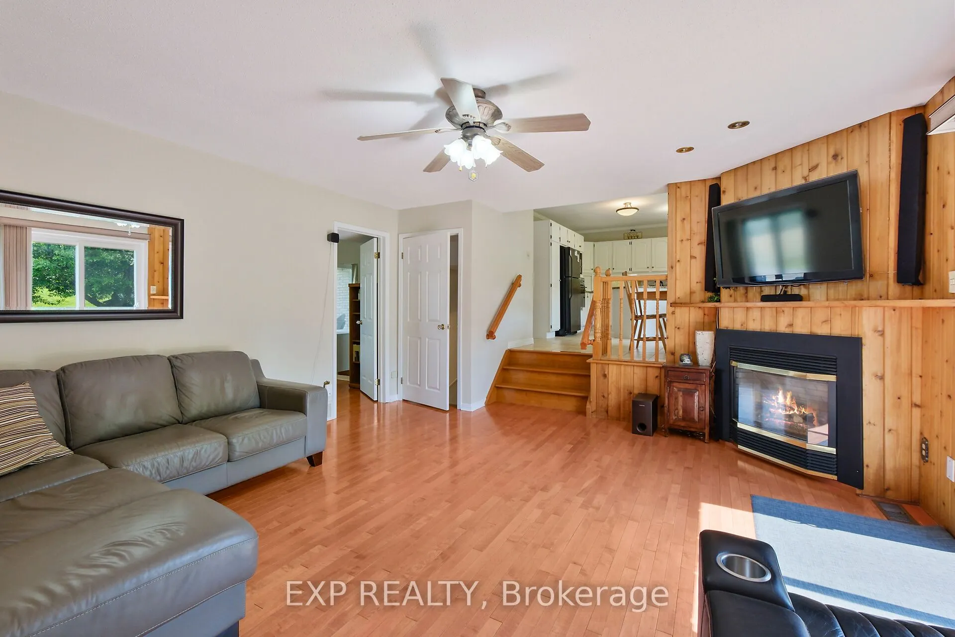 1376 MacDonald Road