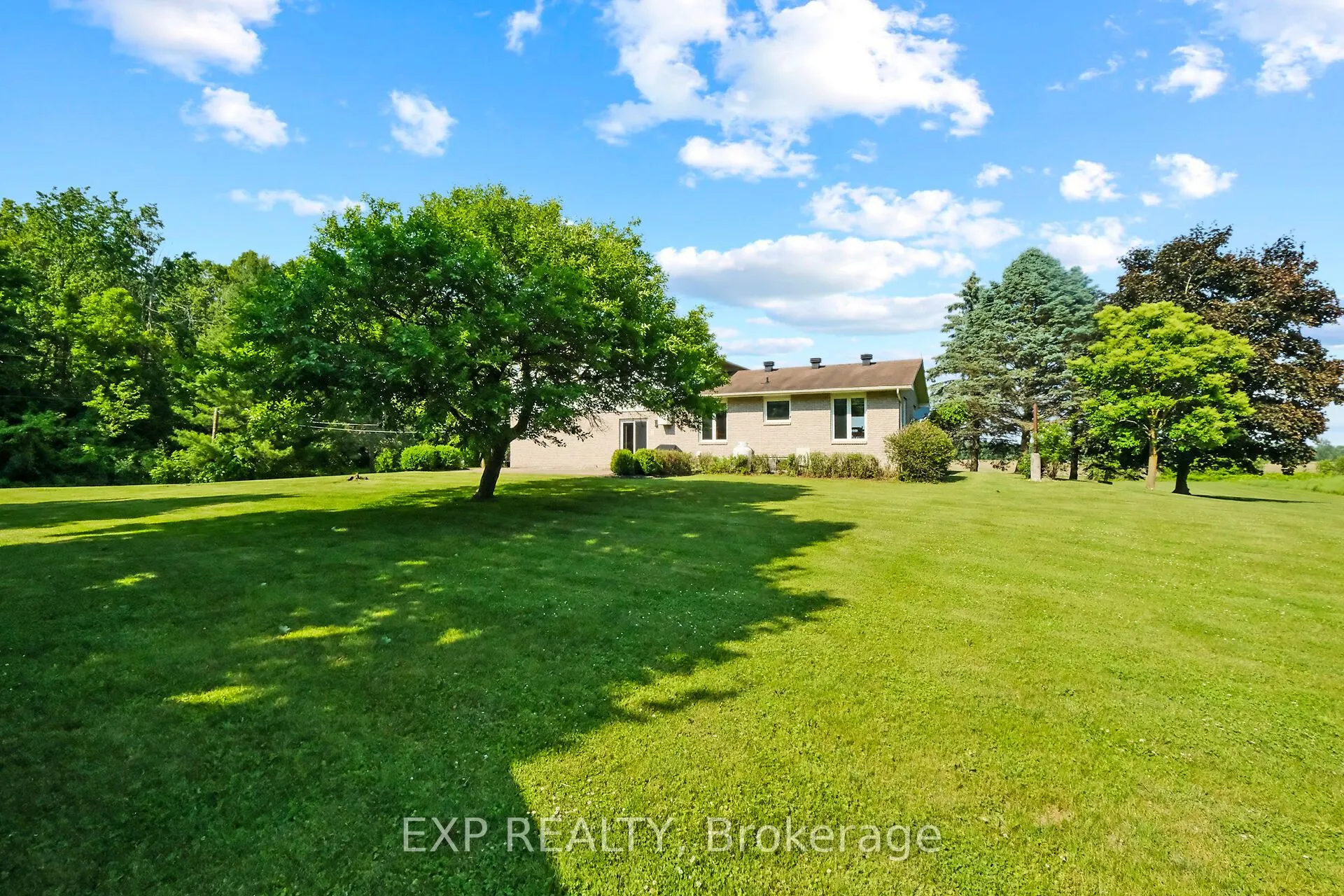 1376 MacDonald Road