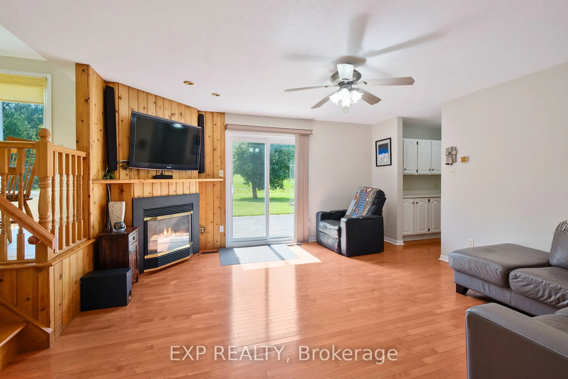 1376 MacDonald Road