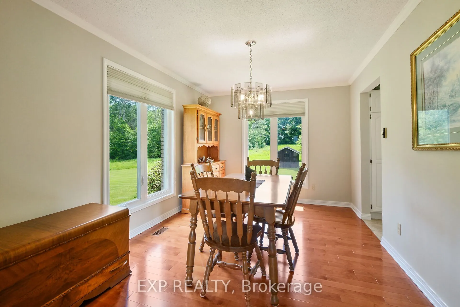 1376 MacDonald Road