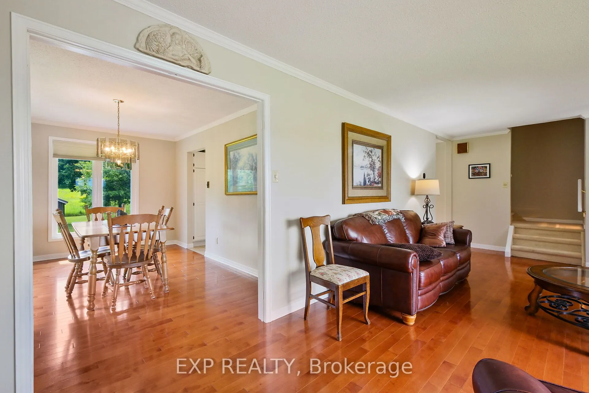 1376 MacDonald Road