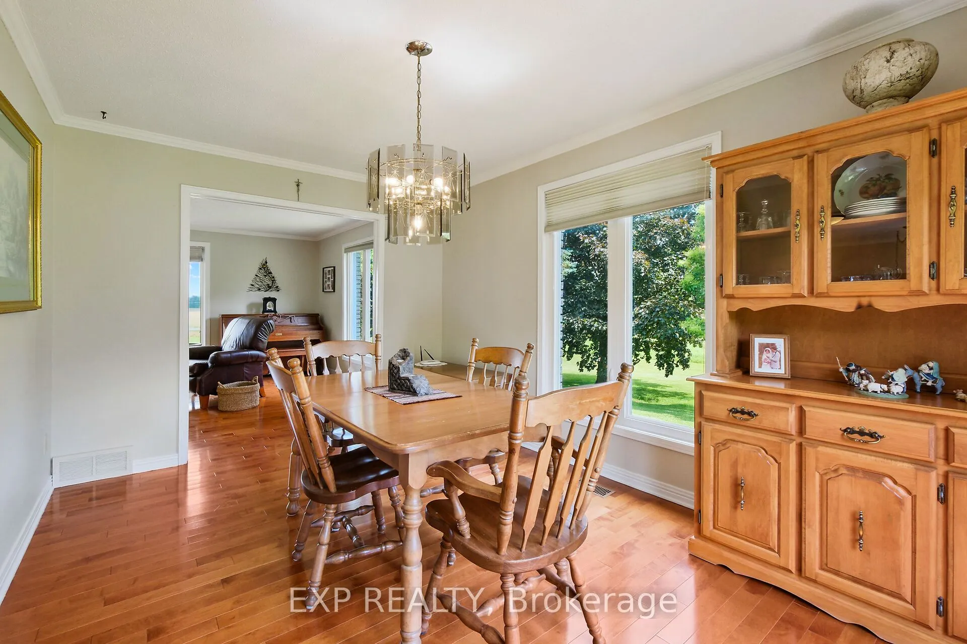 1376 MacDonald Road