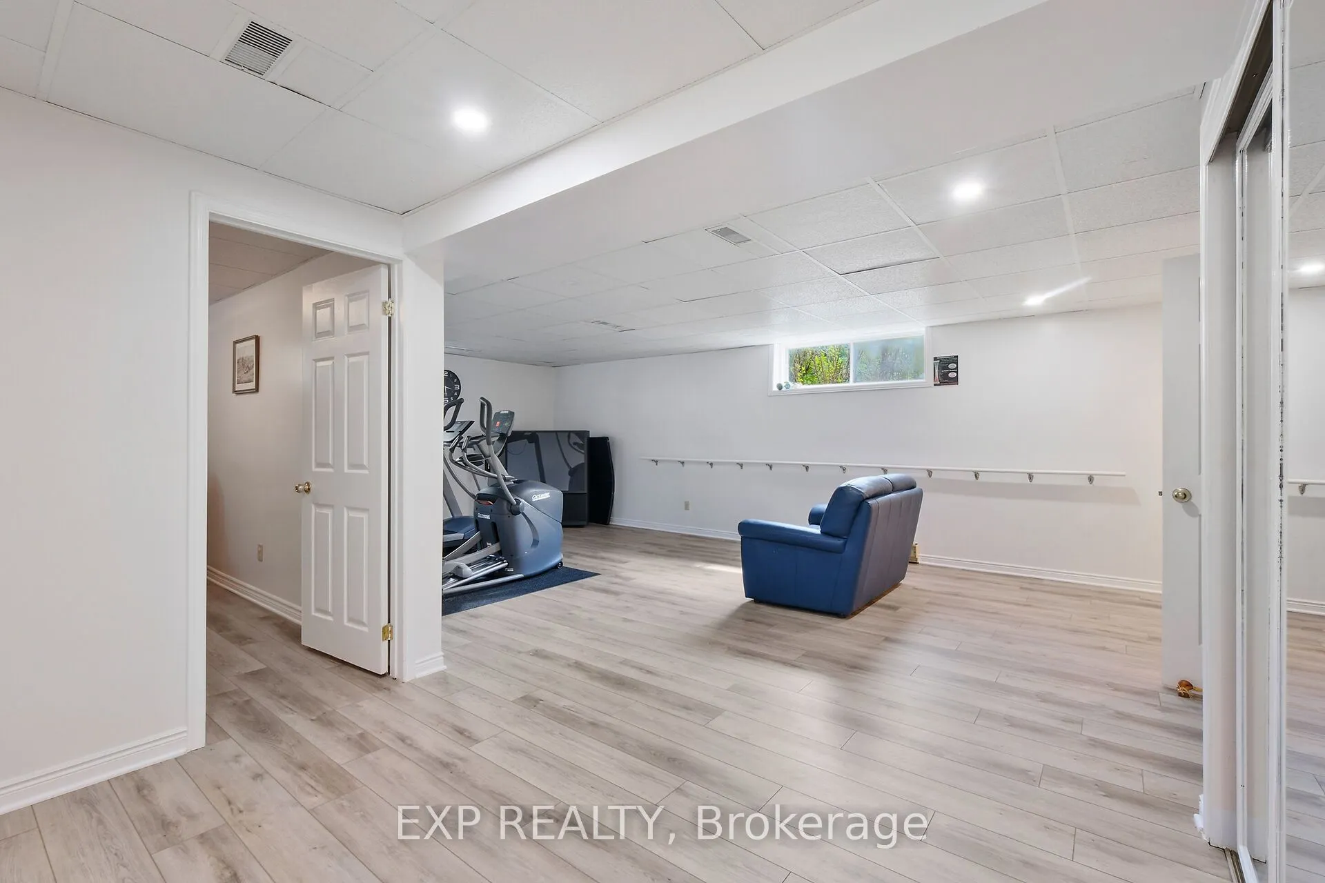 1376 MacDonald Road