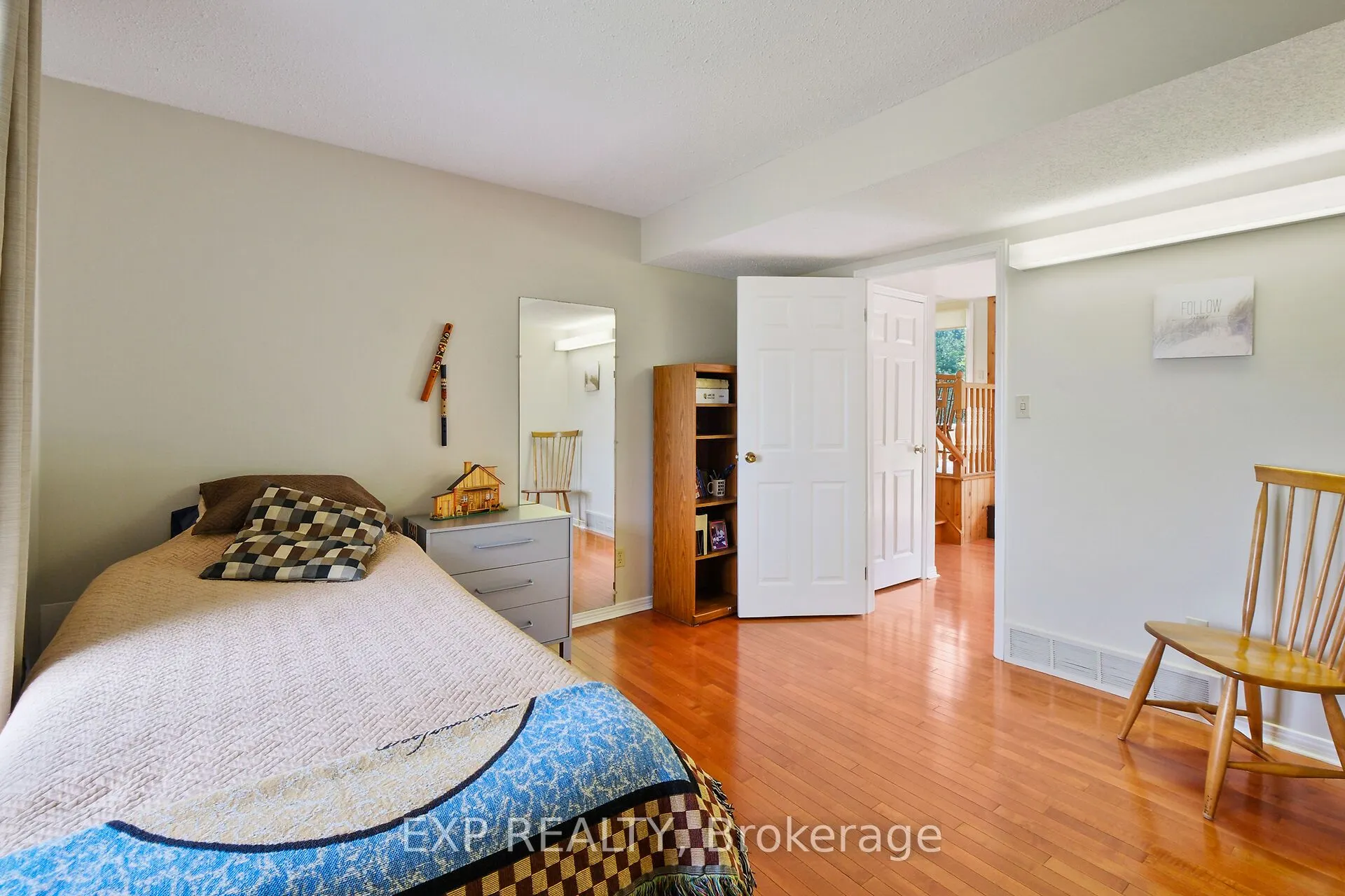 1376 MacDonald Road