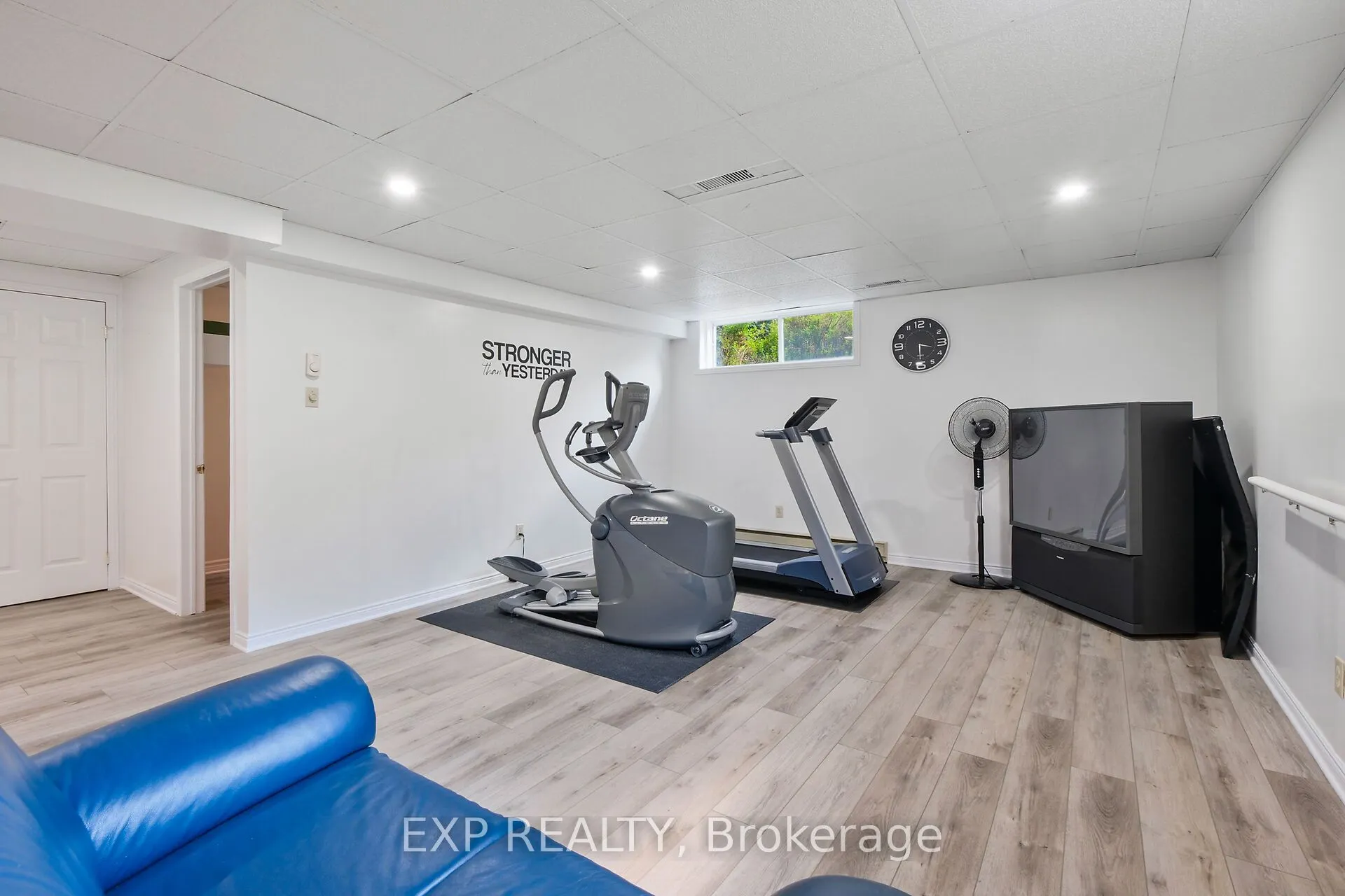 1376 MacDonald Road