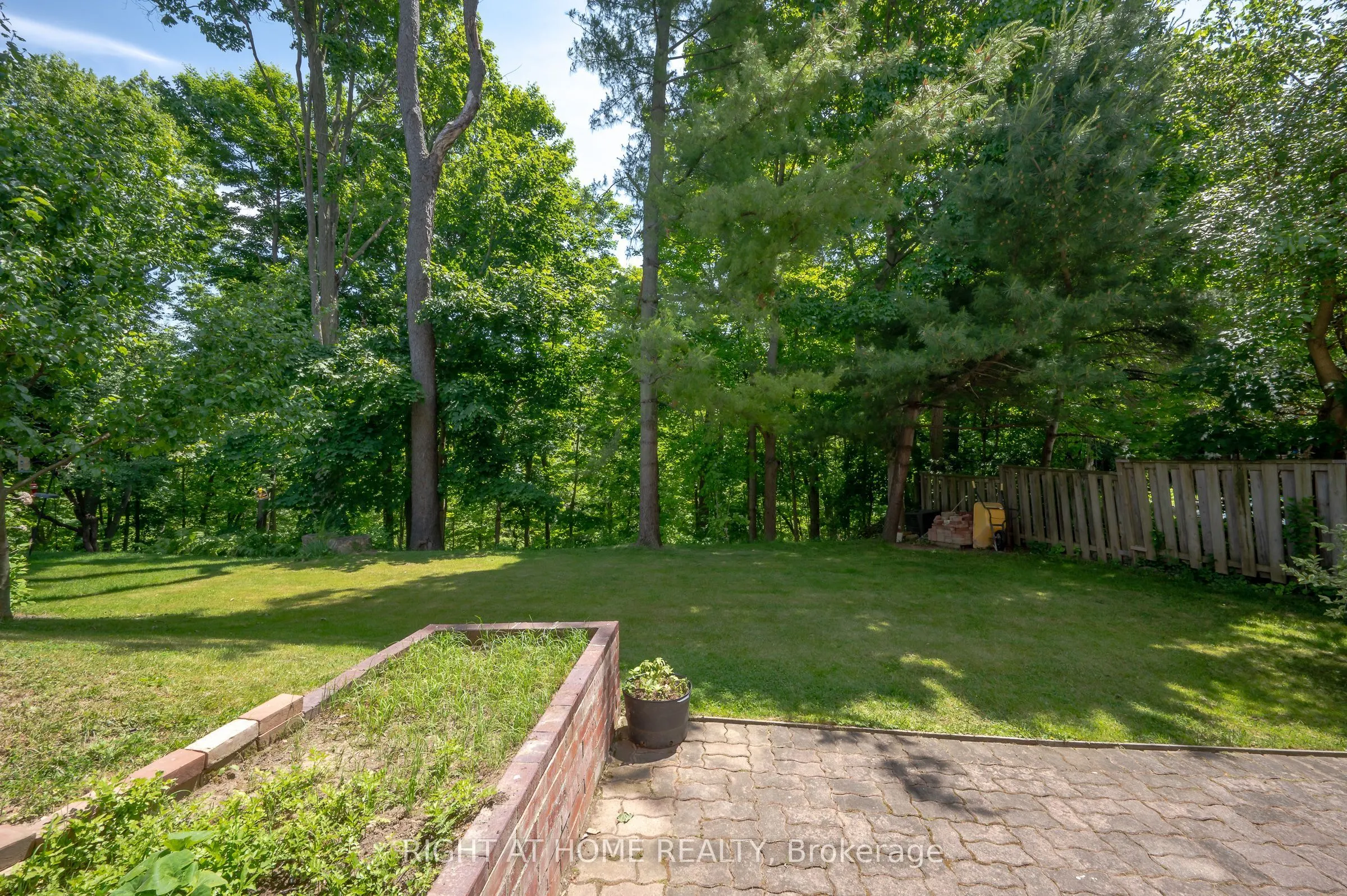 85 Robinhood Drive