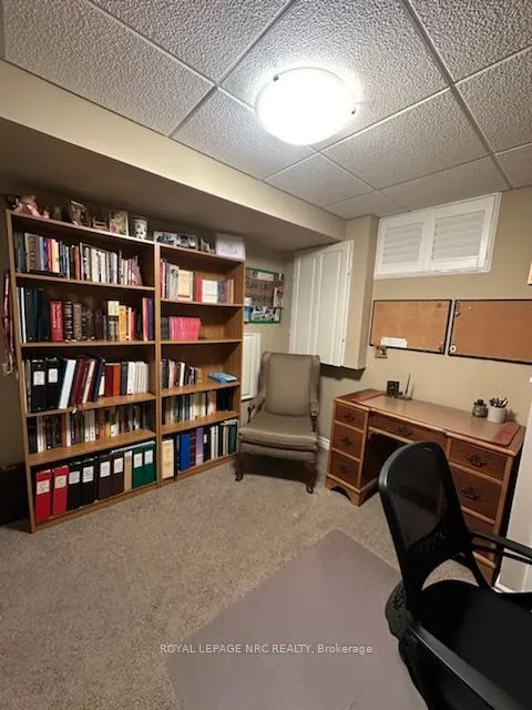 10 PINE Street N, #2