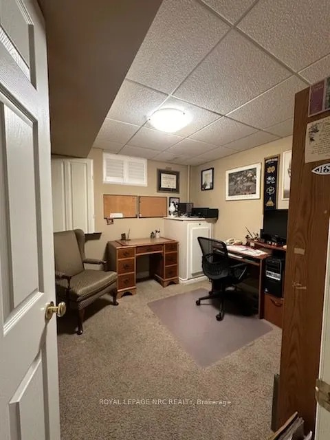10 PINE Street N, #2