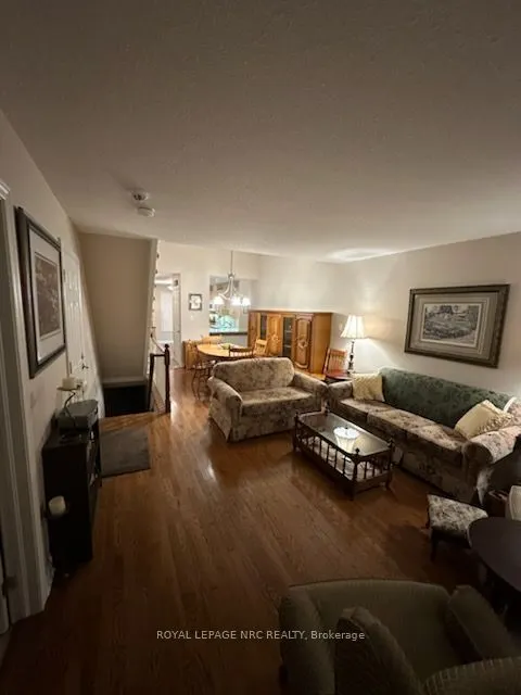 10 PINE Street N, #2