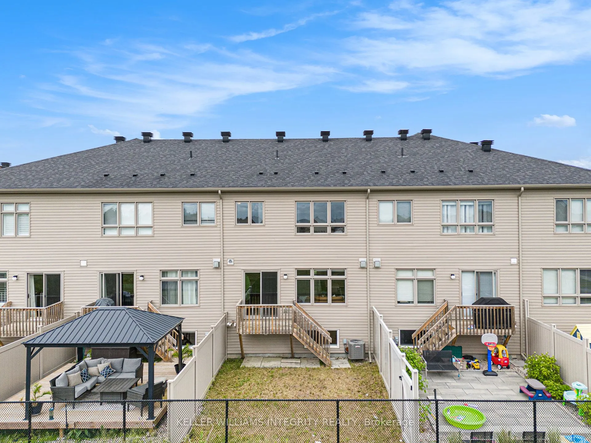 305 Lipizzaner Street