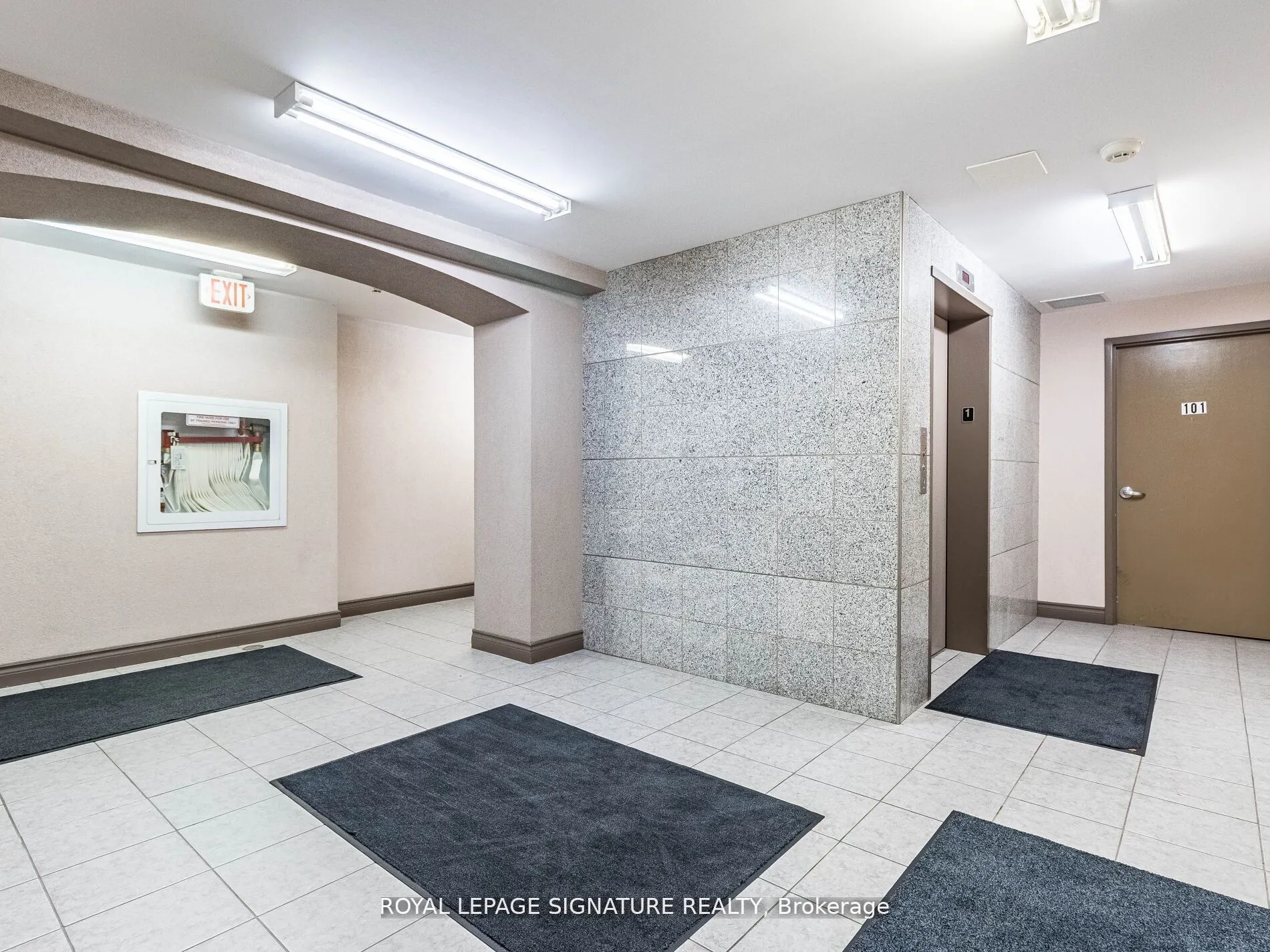 251 Lester Street #206