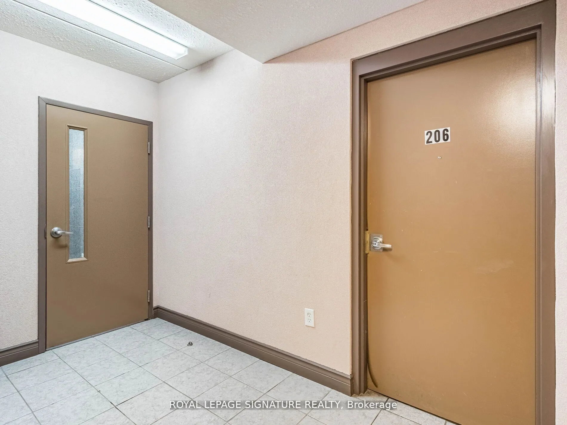 251 Lester Street #206