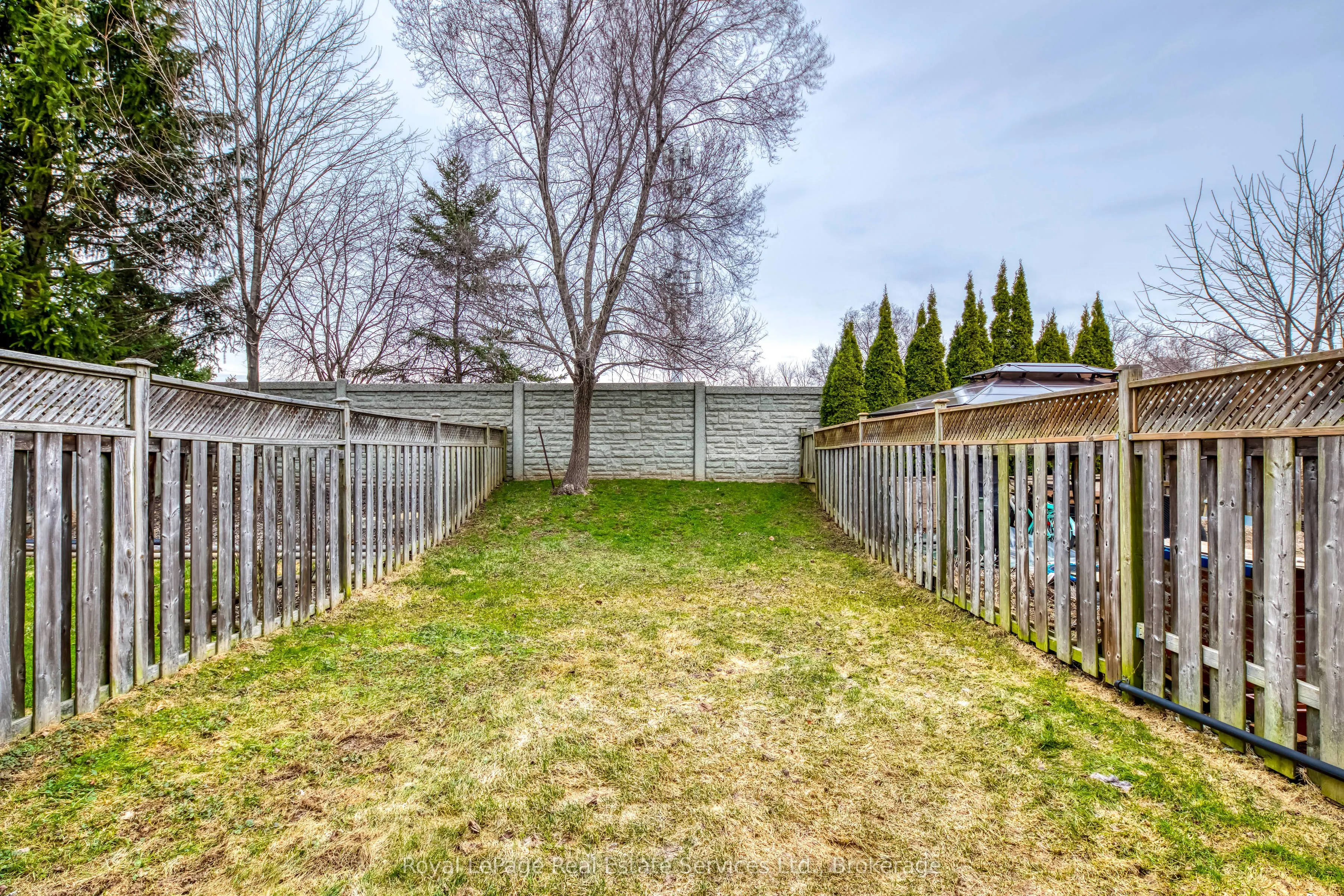 39 Foxborough Drive