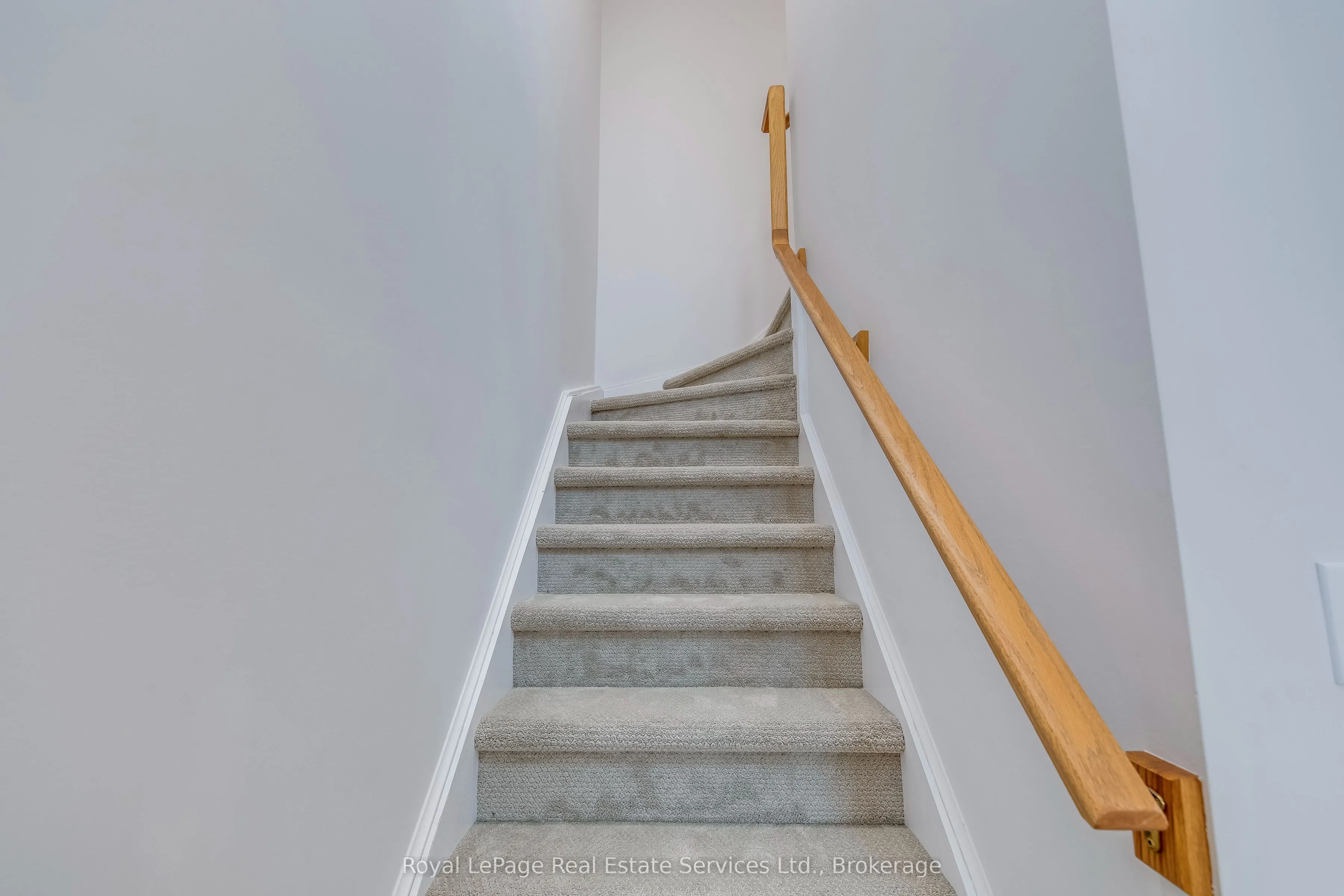 39 Foxborough Drive