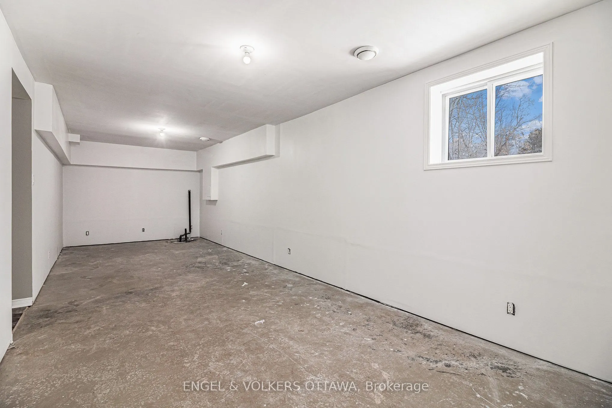 1095 Morin Road