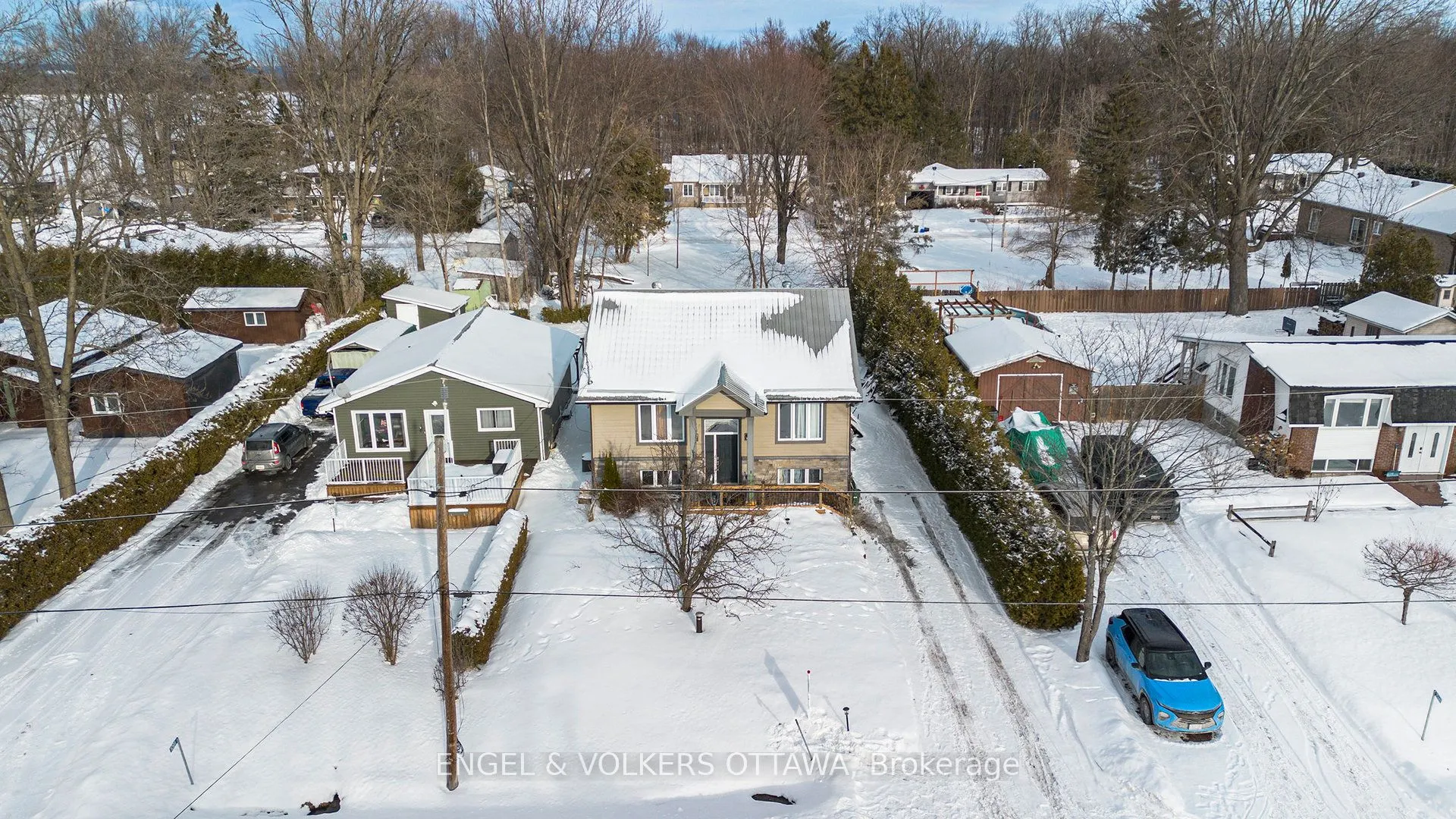 1095 Morin Road