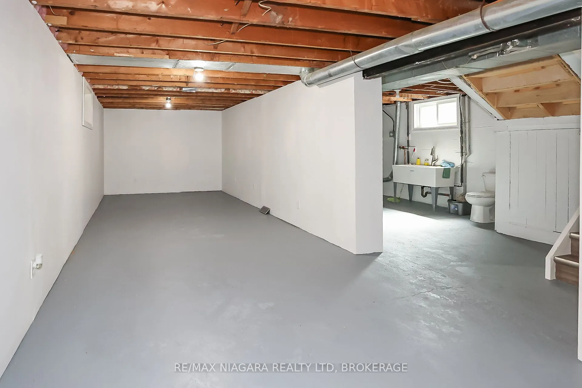 261 Vine Street