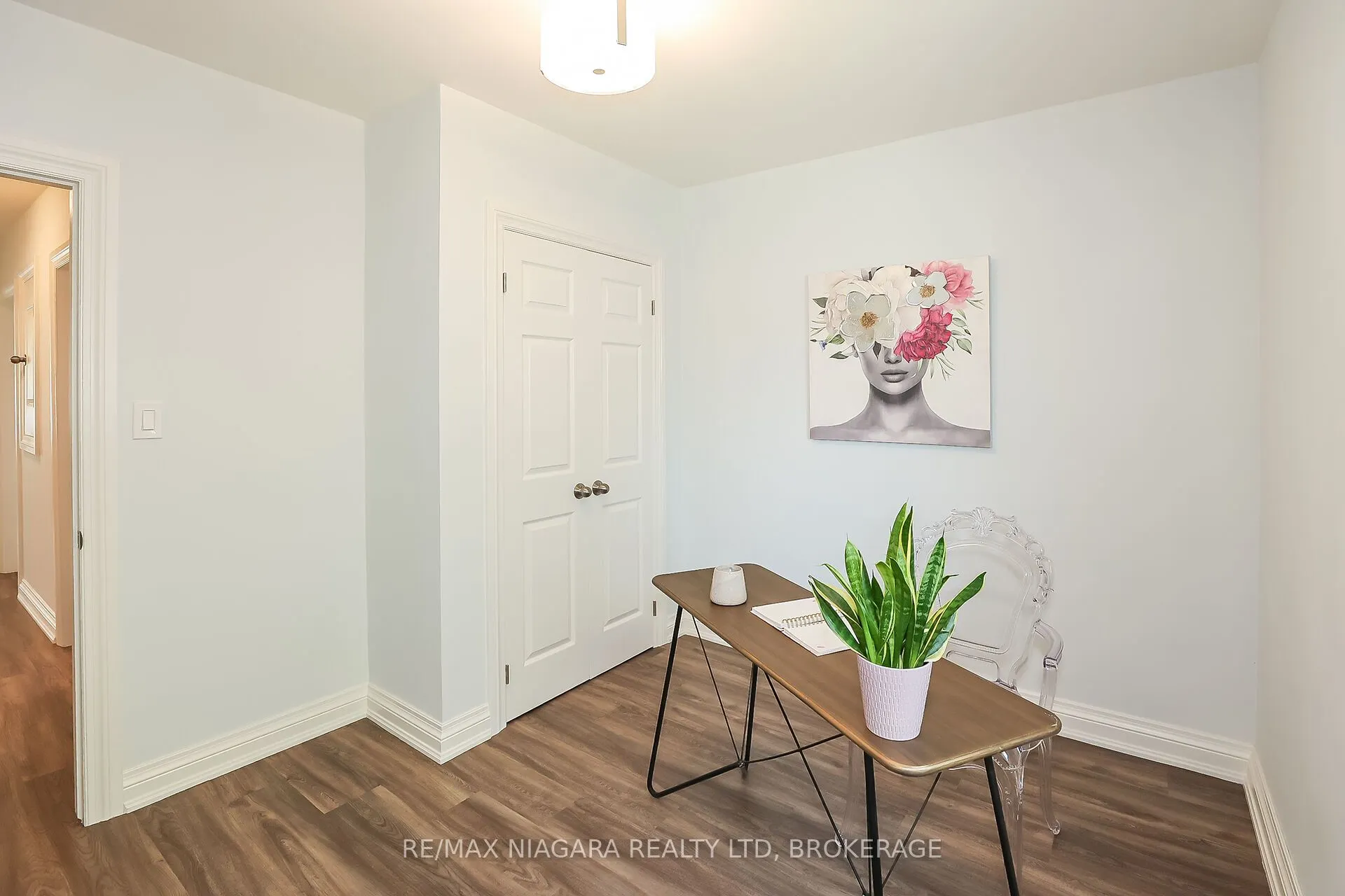 261 Vine Street