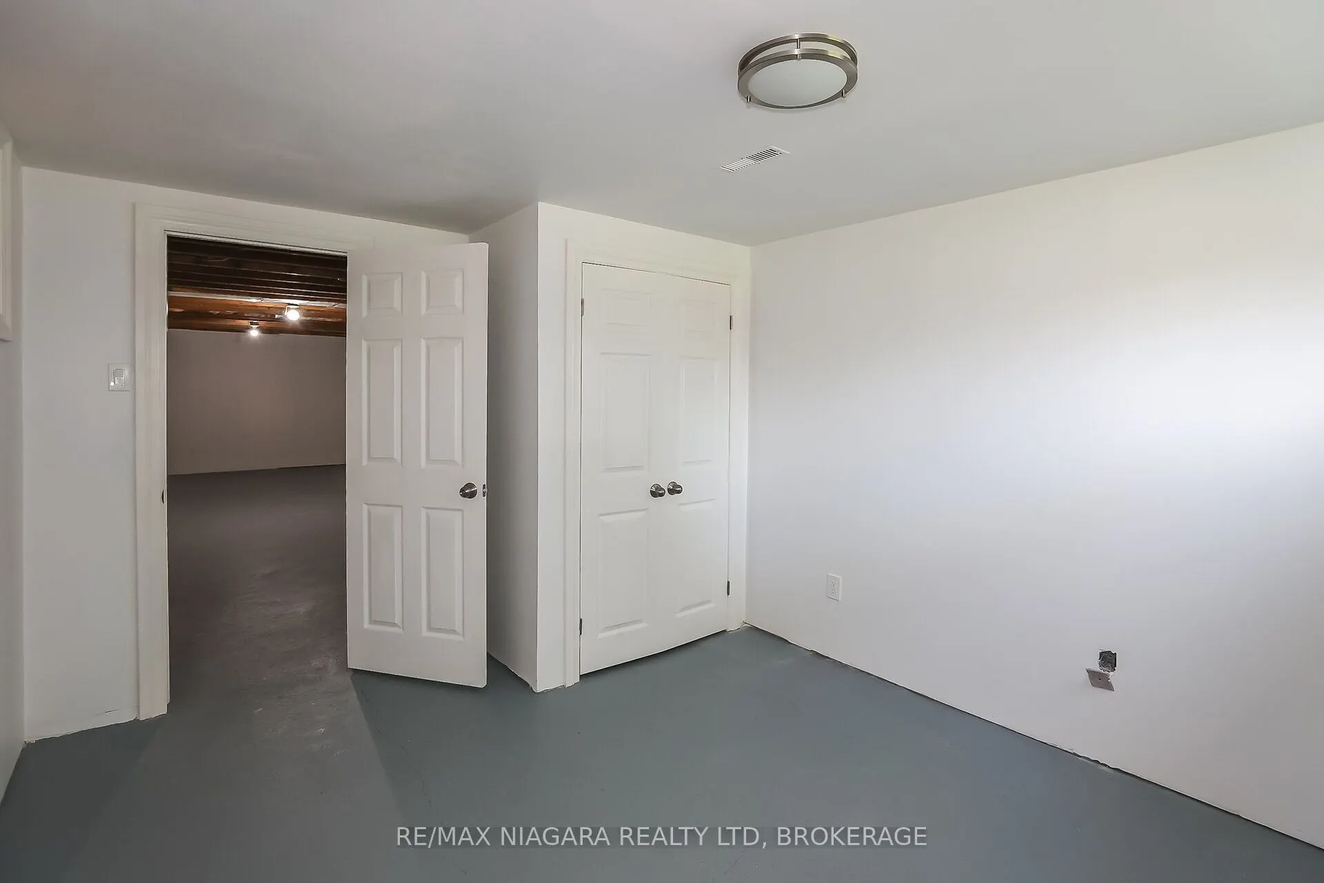 261 Vine Street