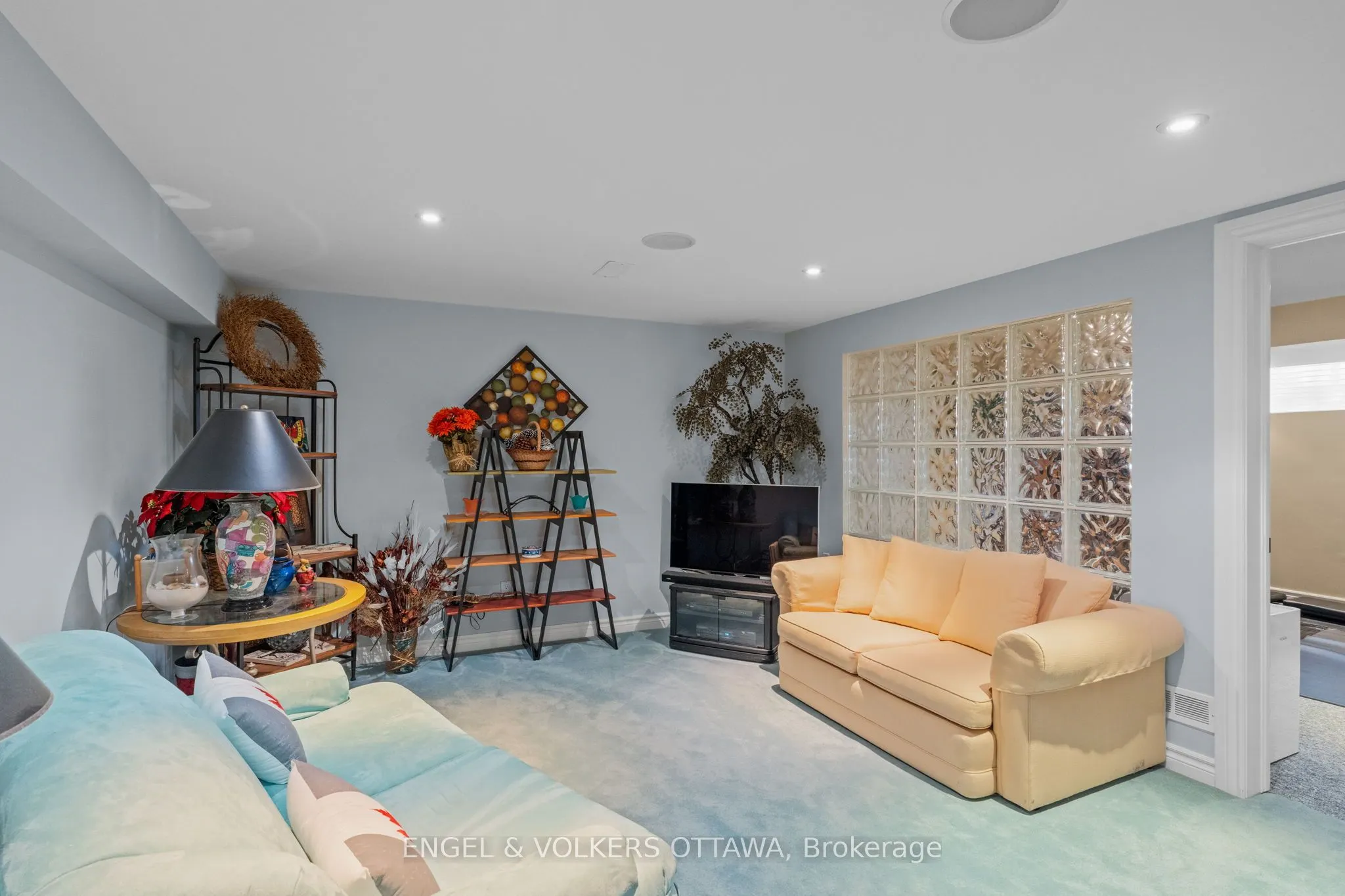 24 Doris Avenue