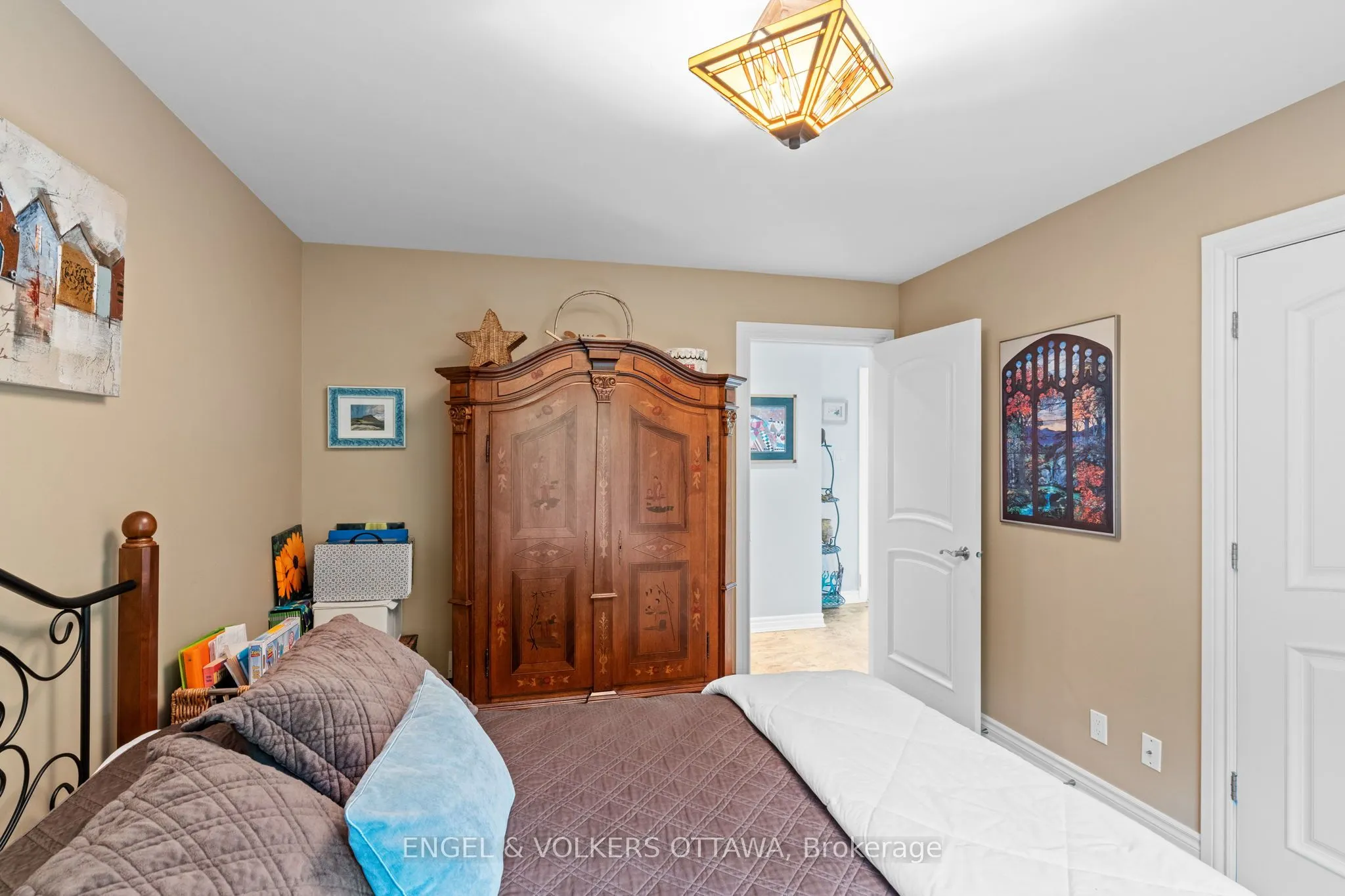 24 Doris Avenue