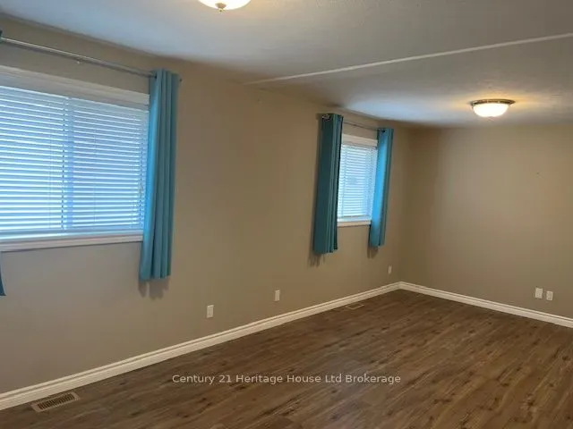 15 Landon Avenue