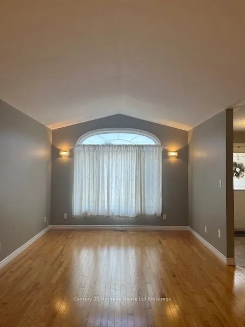 15 Landon Avenue