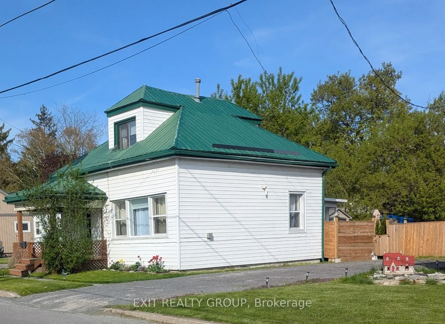 17 Meyers Street