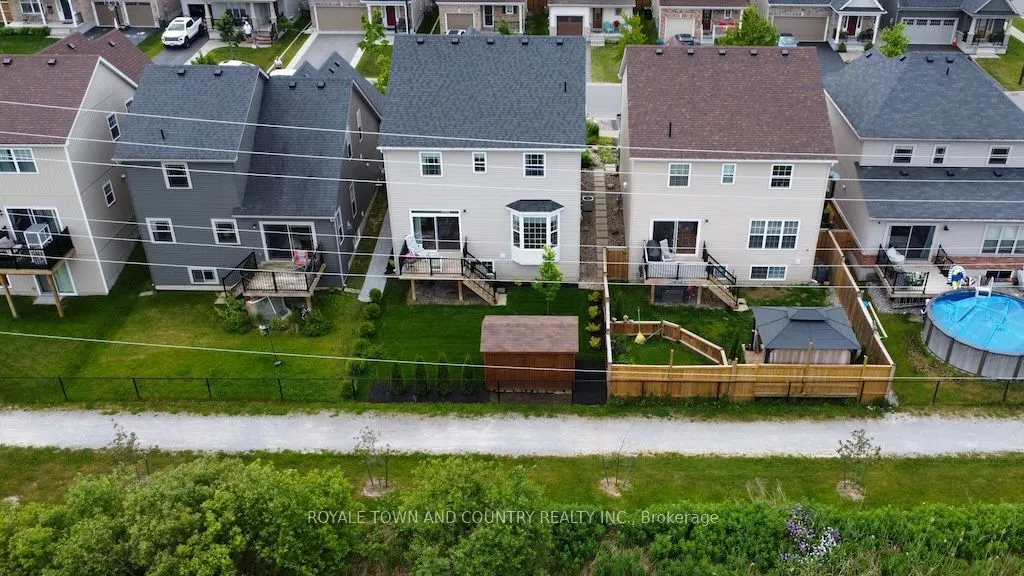 10 Silverbrook Avenue
