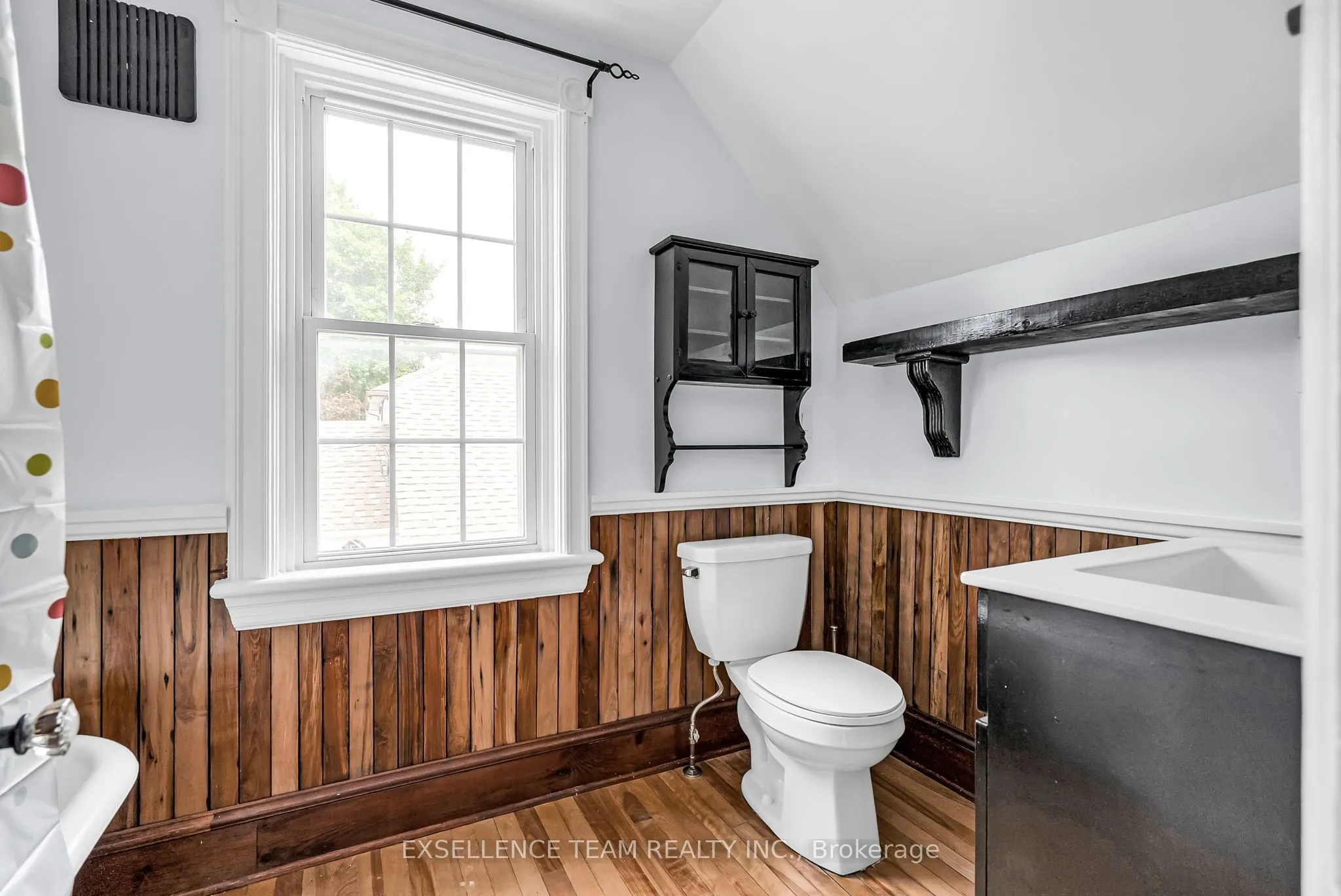 303 Fifth Street E