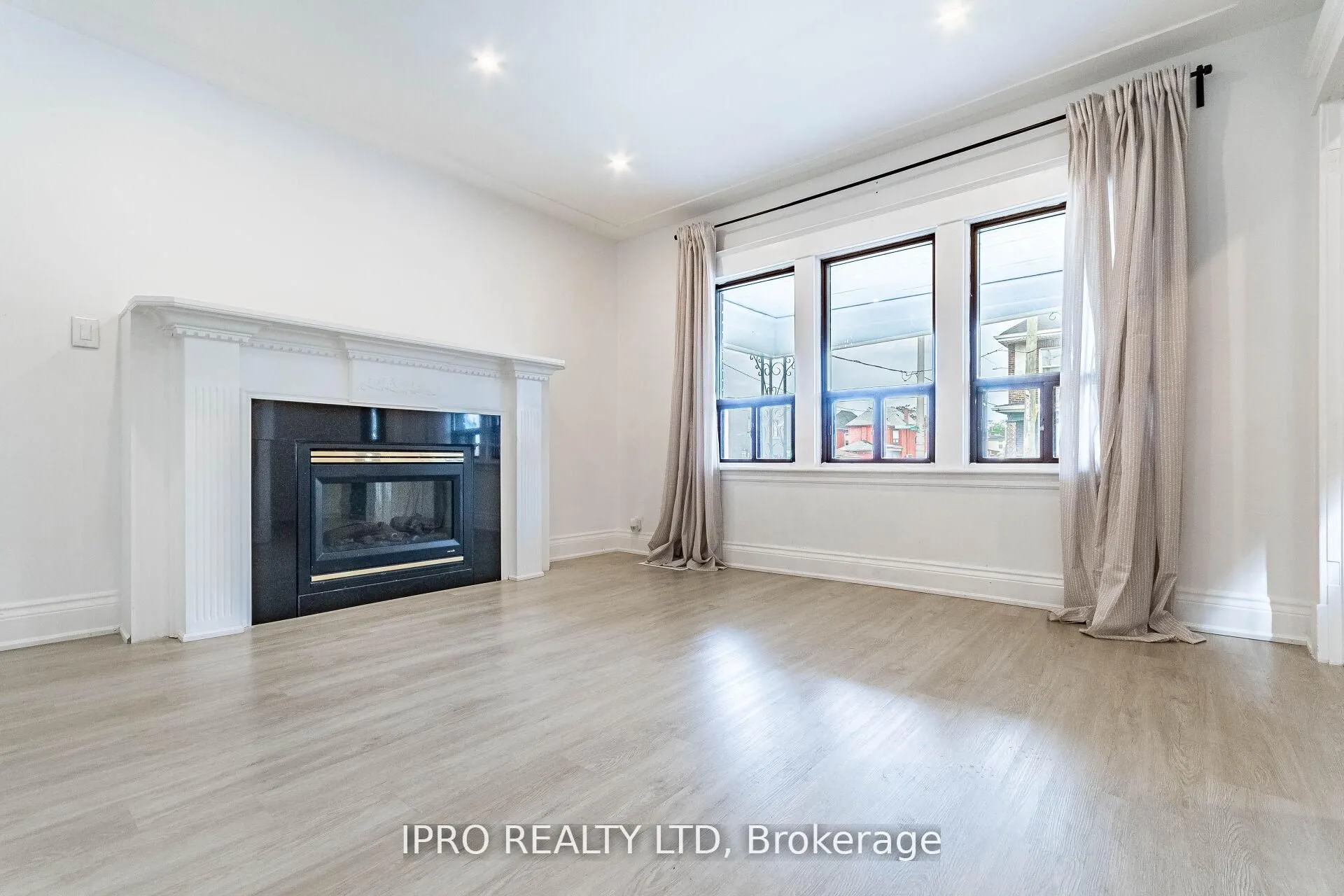 35 Chestnut Avenue