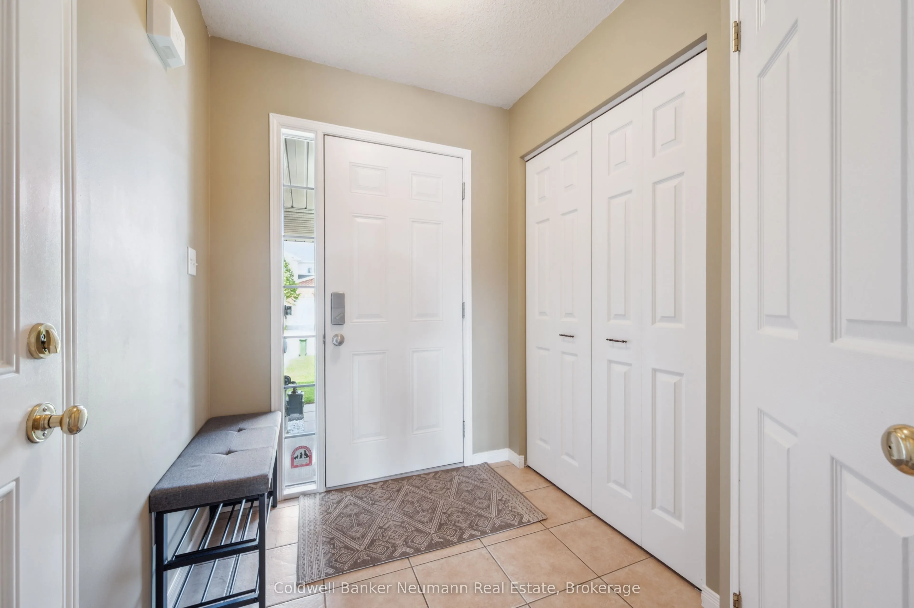 60 Hasler Crescent