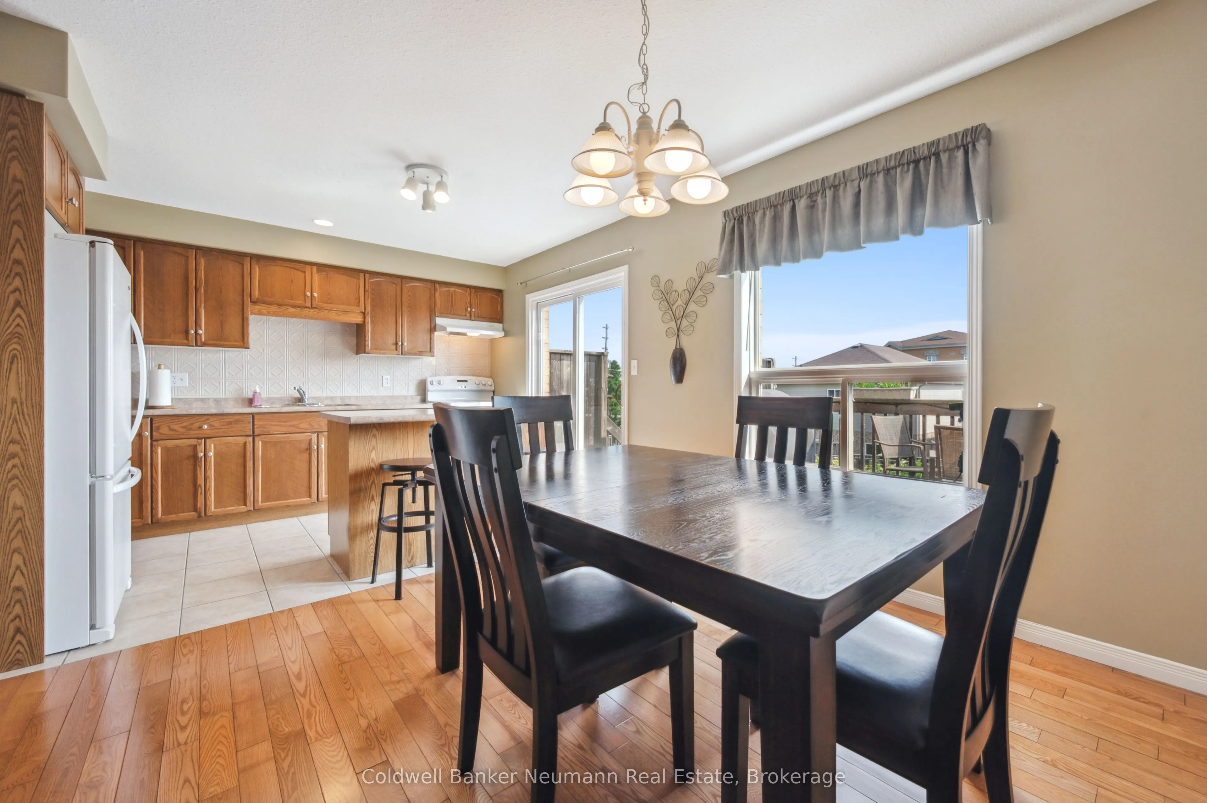 60 Hasler Crescent