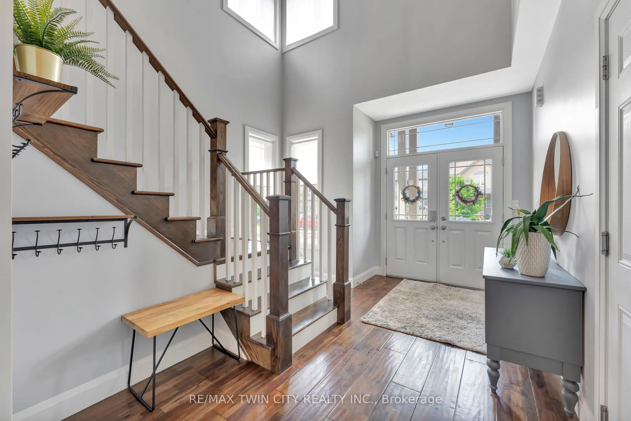 66 Sexton Crescent