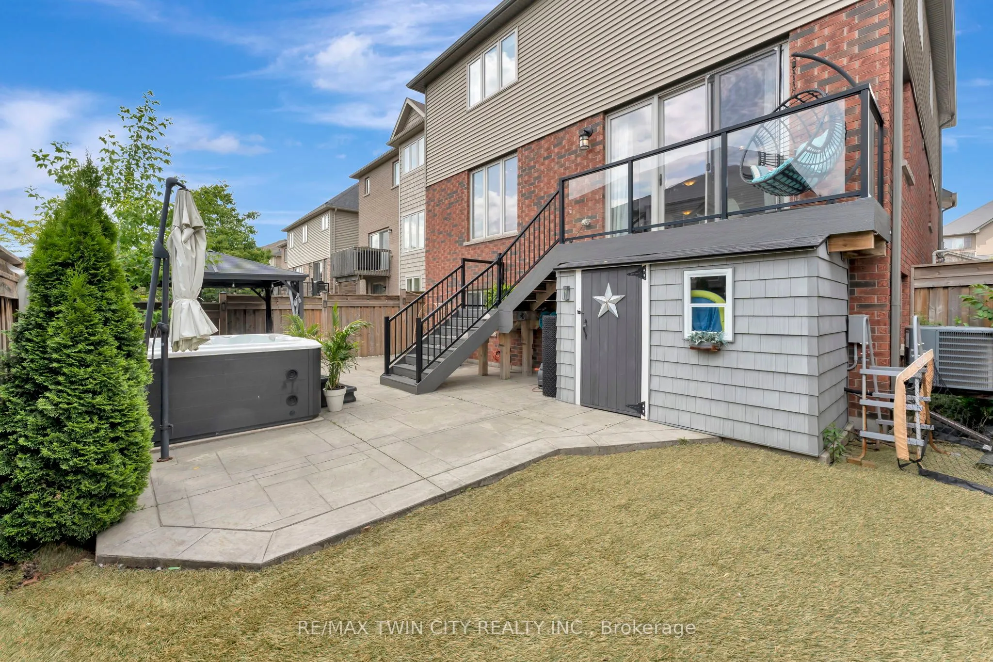 66 Sexton Crescent