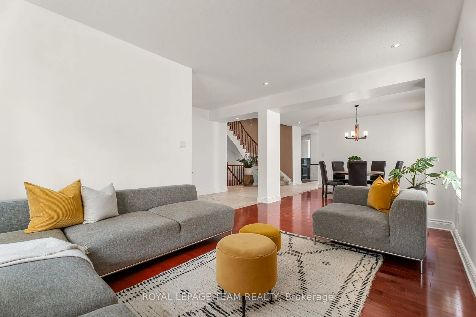 33 Valencia Street