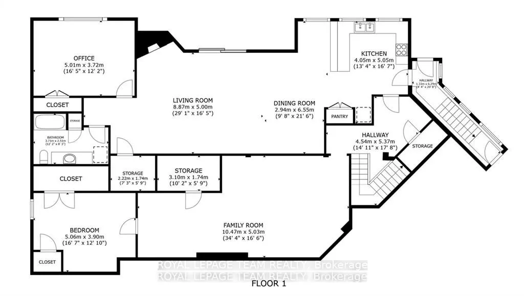 5591 Manotick Main Street