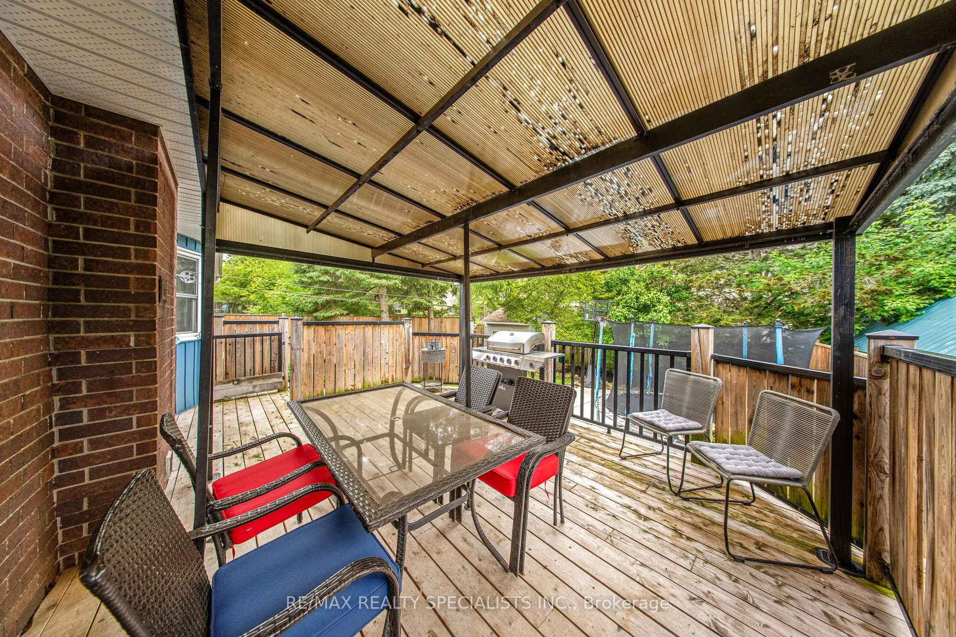 99 Pinnacle Drive