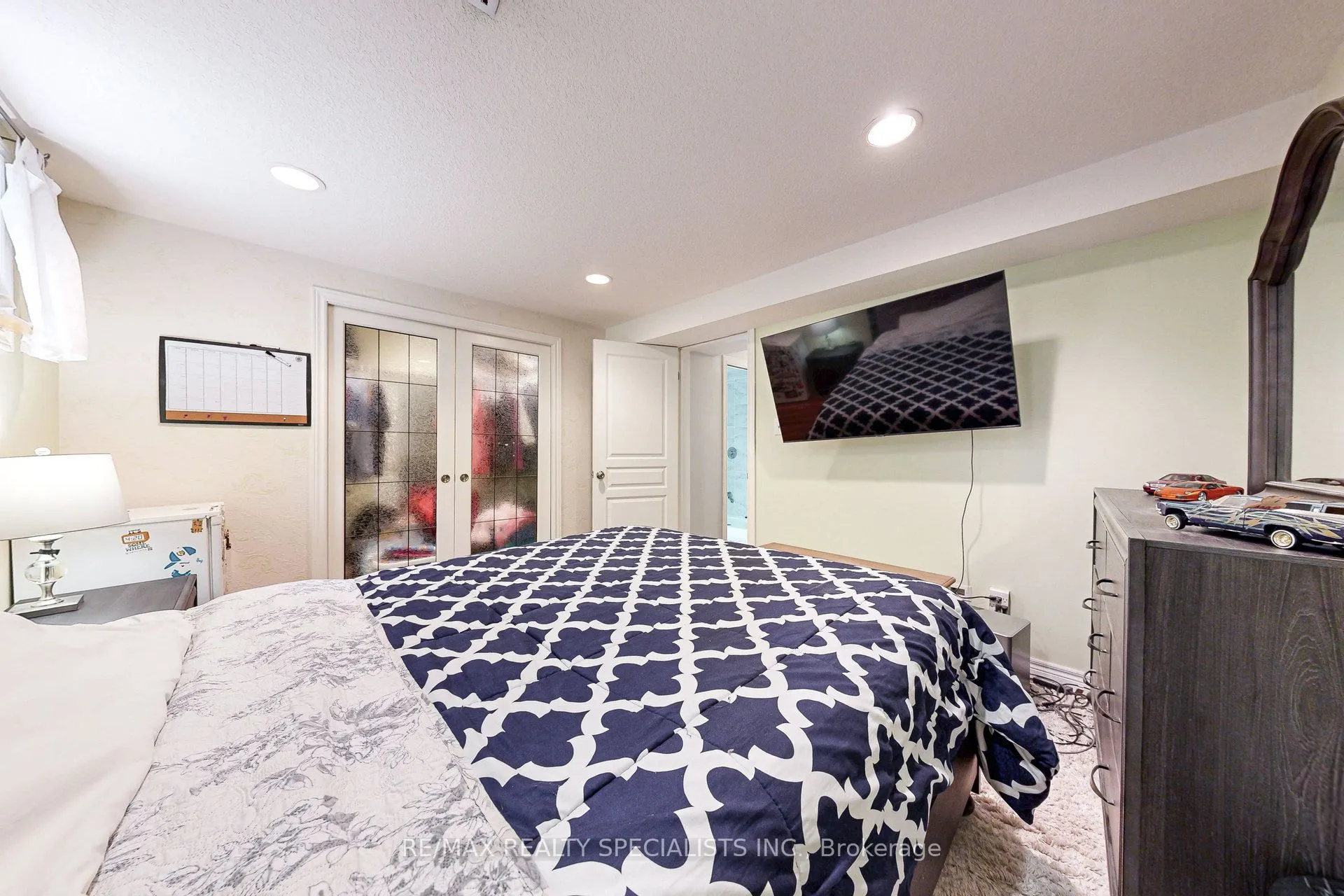 99 Pinnacle Drive
