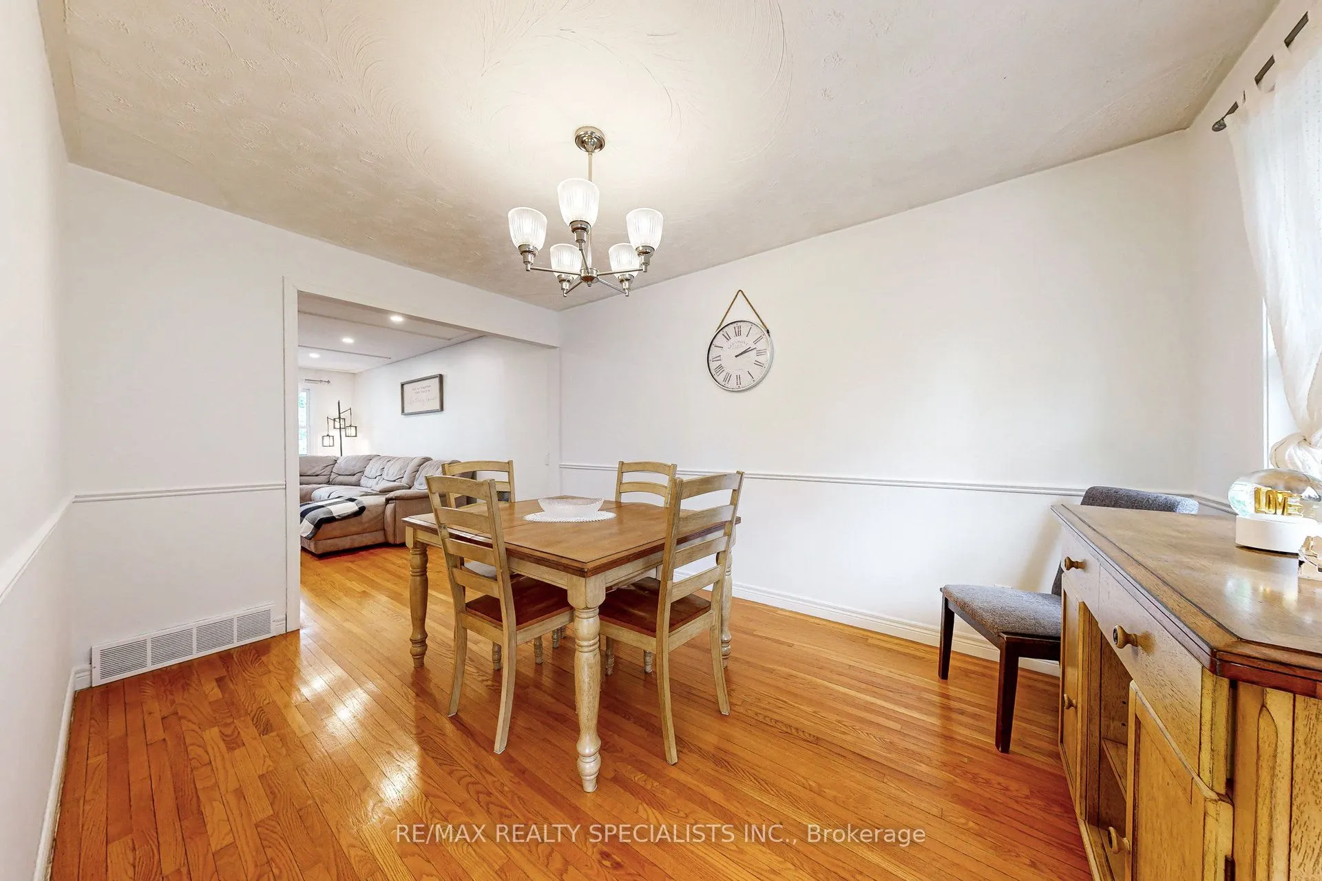 99 Pinnacle Drive