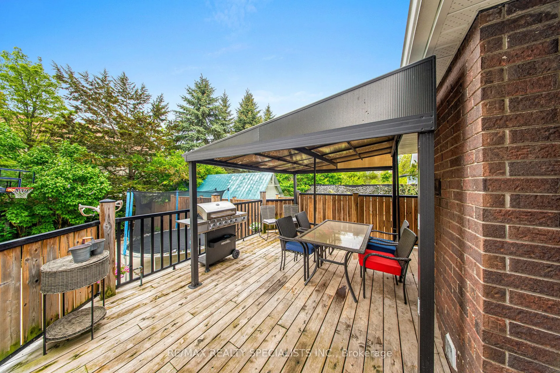 99 Pinnacle Drive