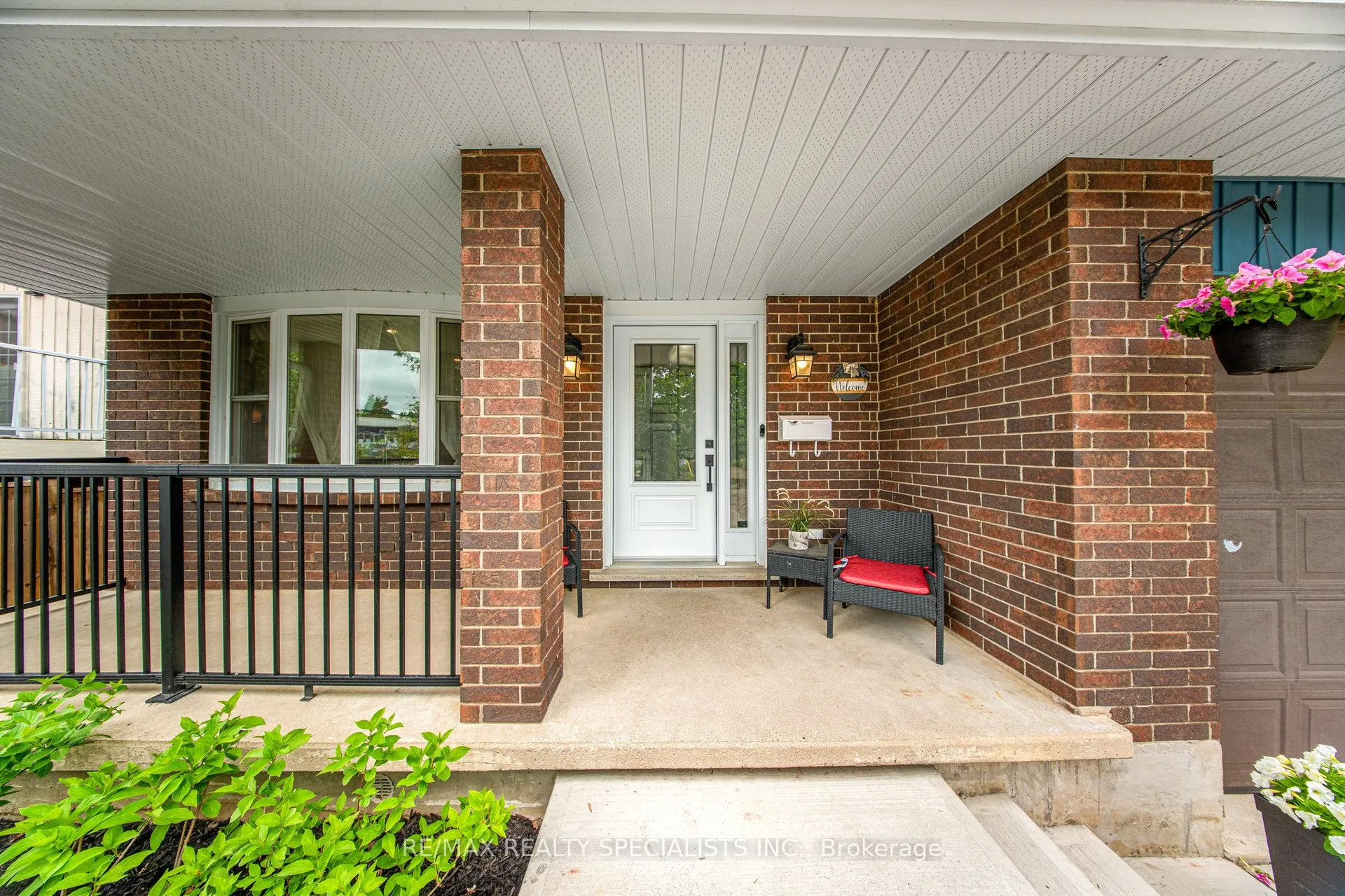 99 Pinnacle Drive