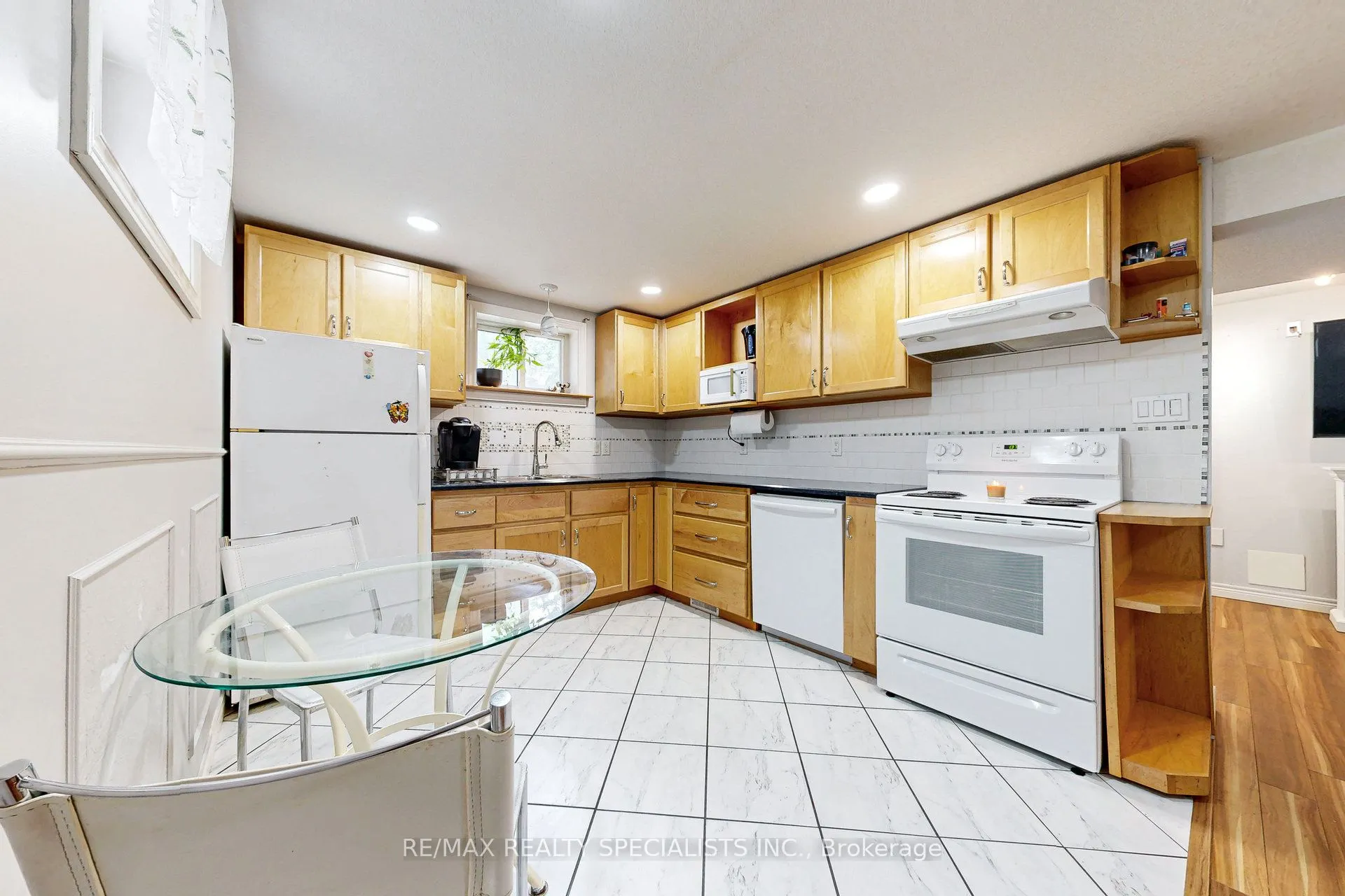 99 Pinnacle Drive