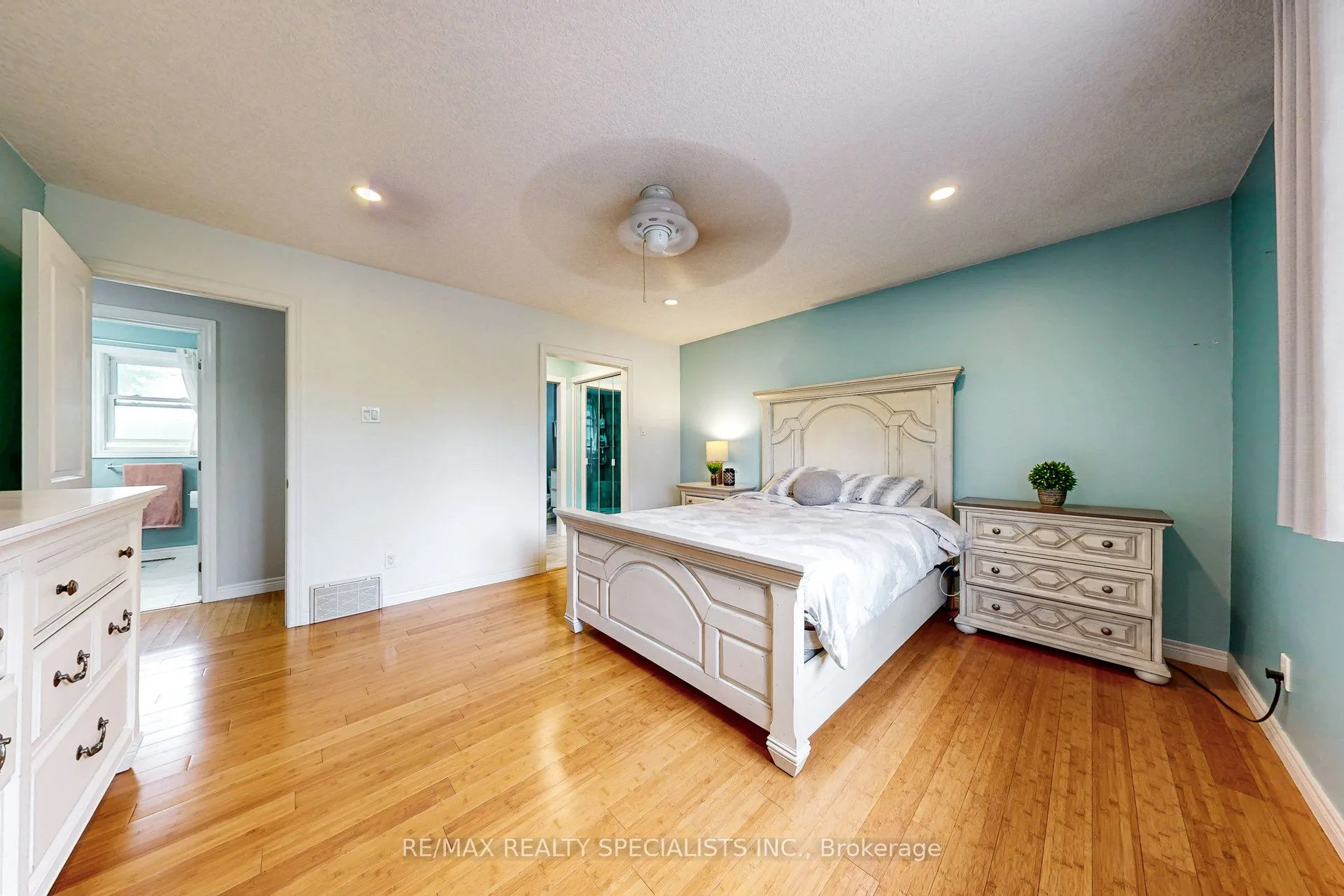 99 Pinnacle Drive