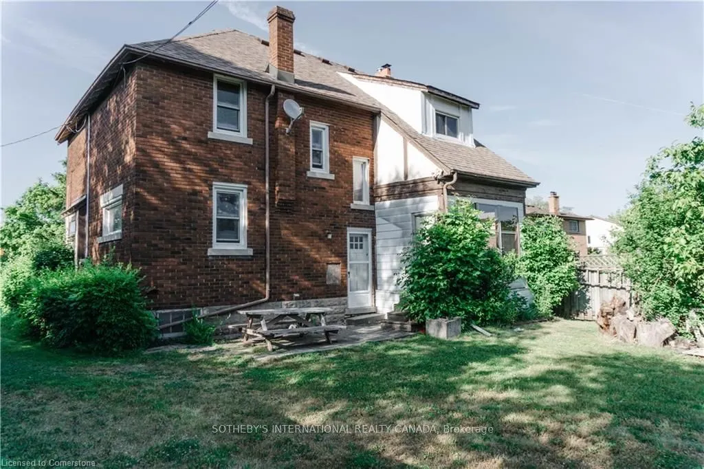 356 King Street E