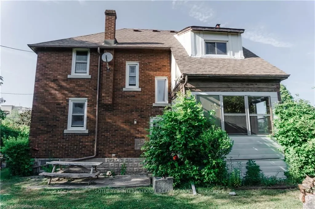 356 King Street E